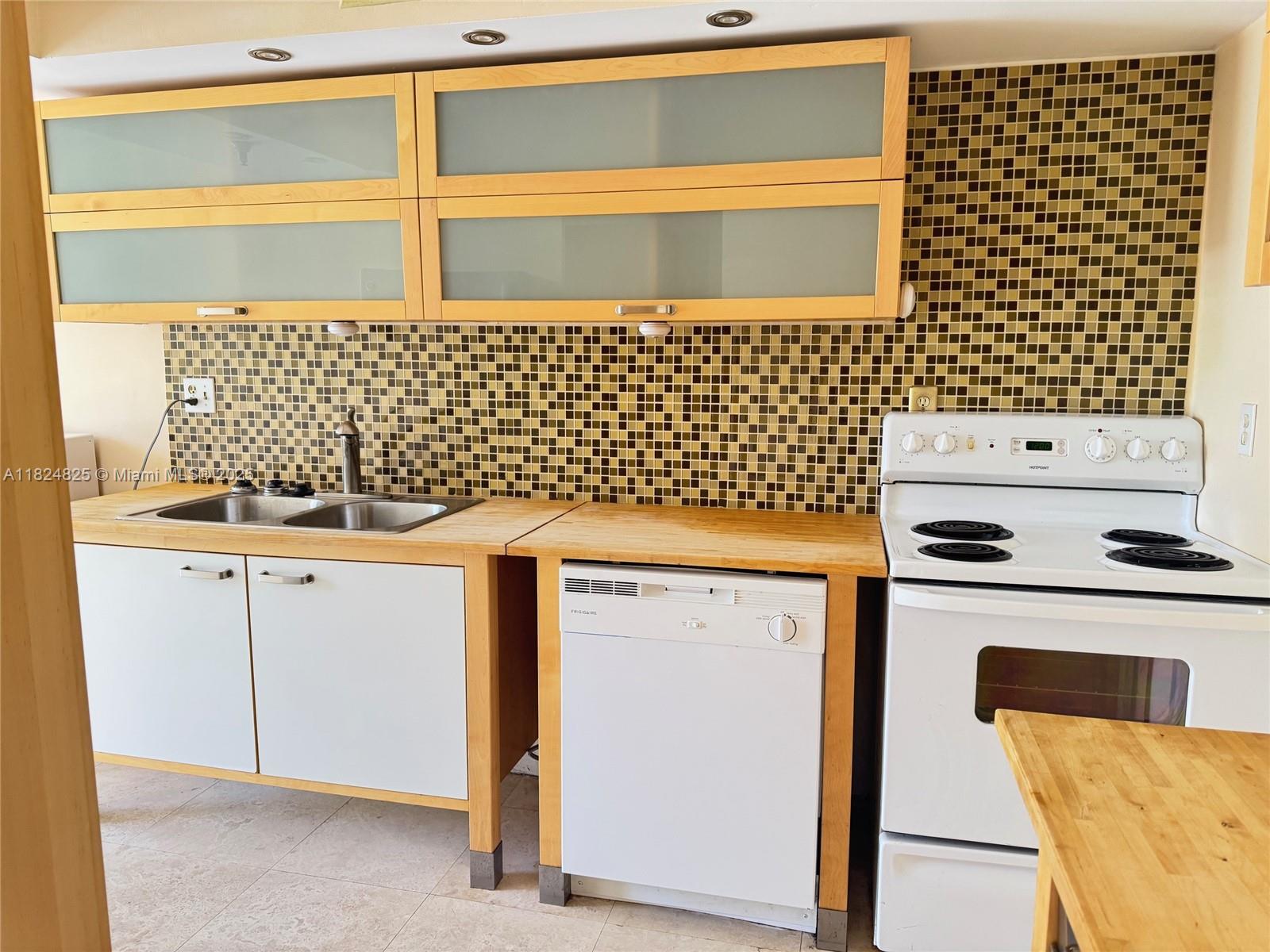 image Winston Towers7