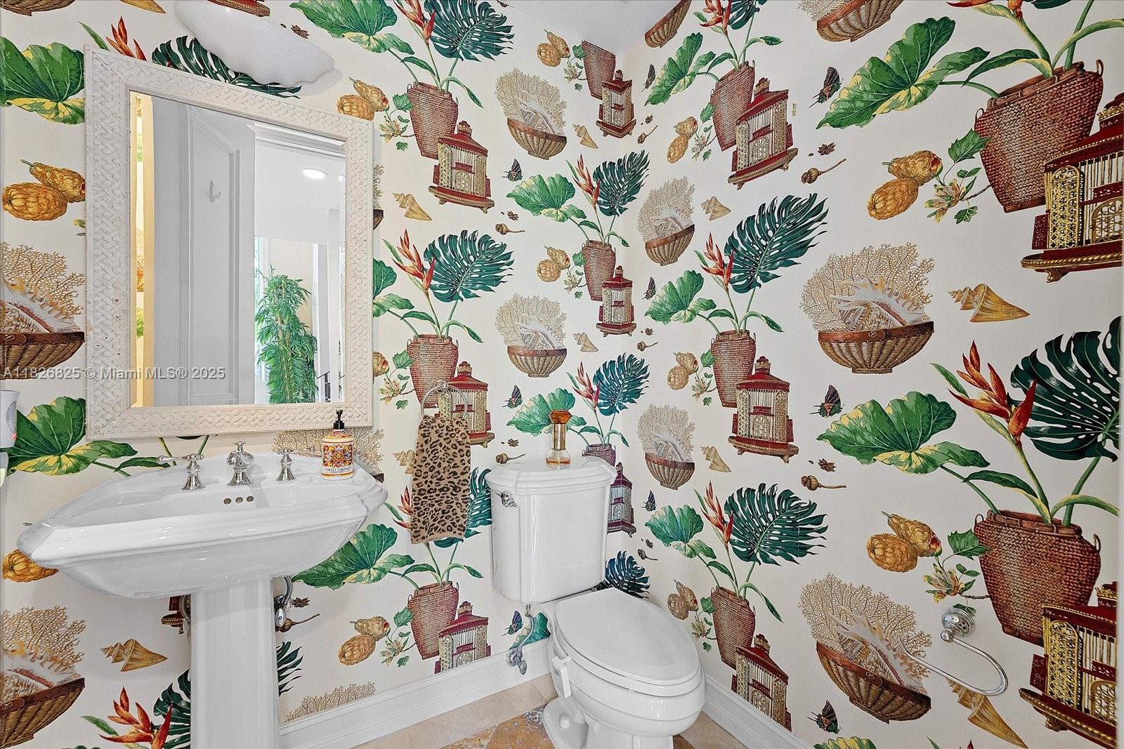 5843 Paradise Pt Dr Palmetto Bay, FL 33157