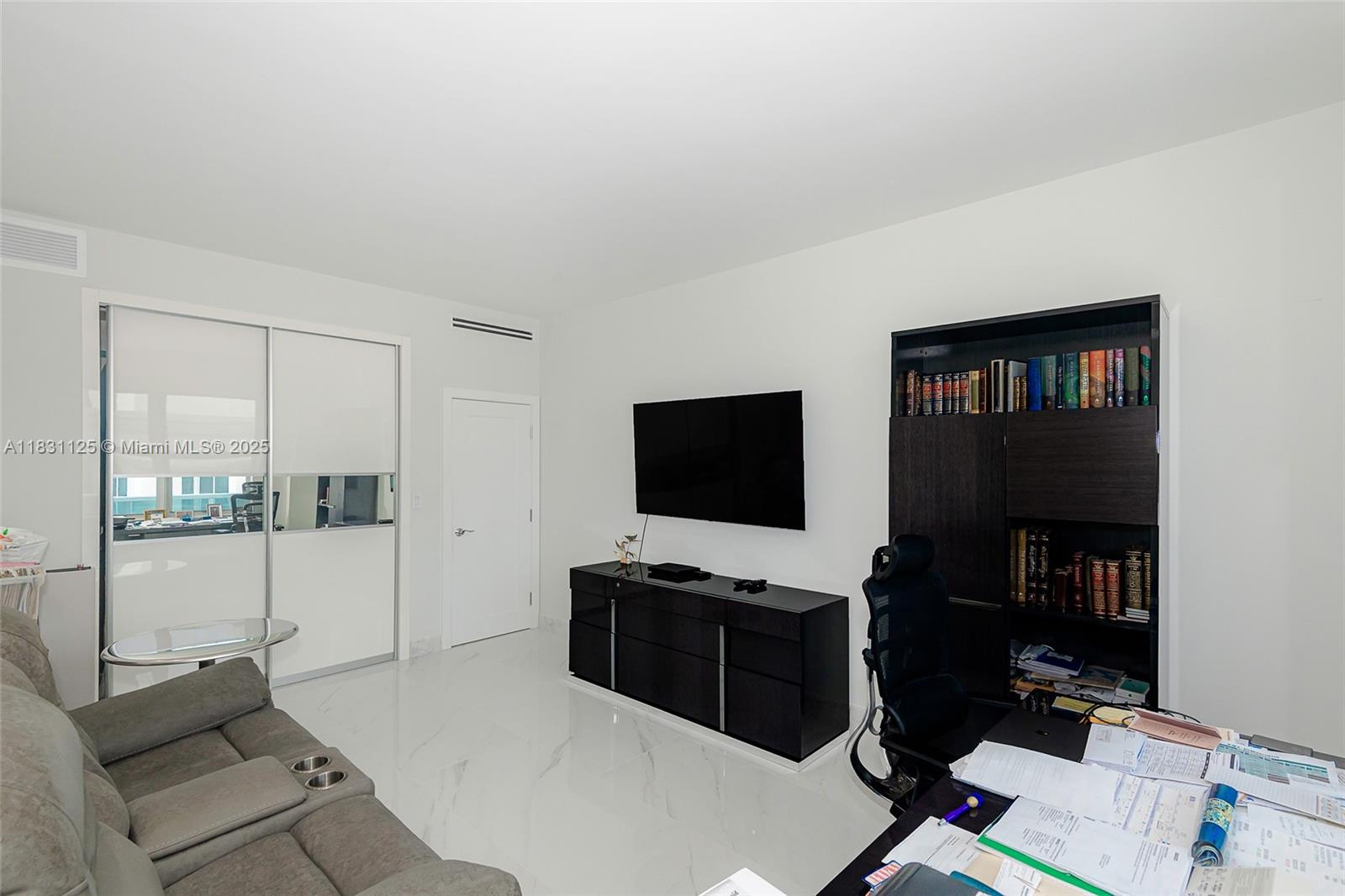 9511 Collins Ave #1502 Surfside, FL 33154