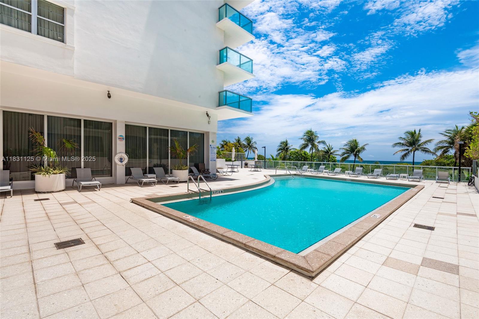 9511 Collins Ave #1502 Surfside, FL 33154