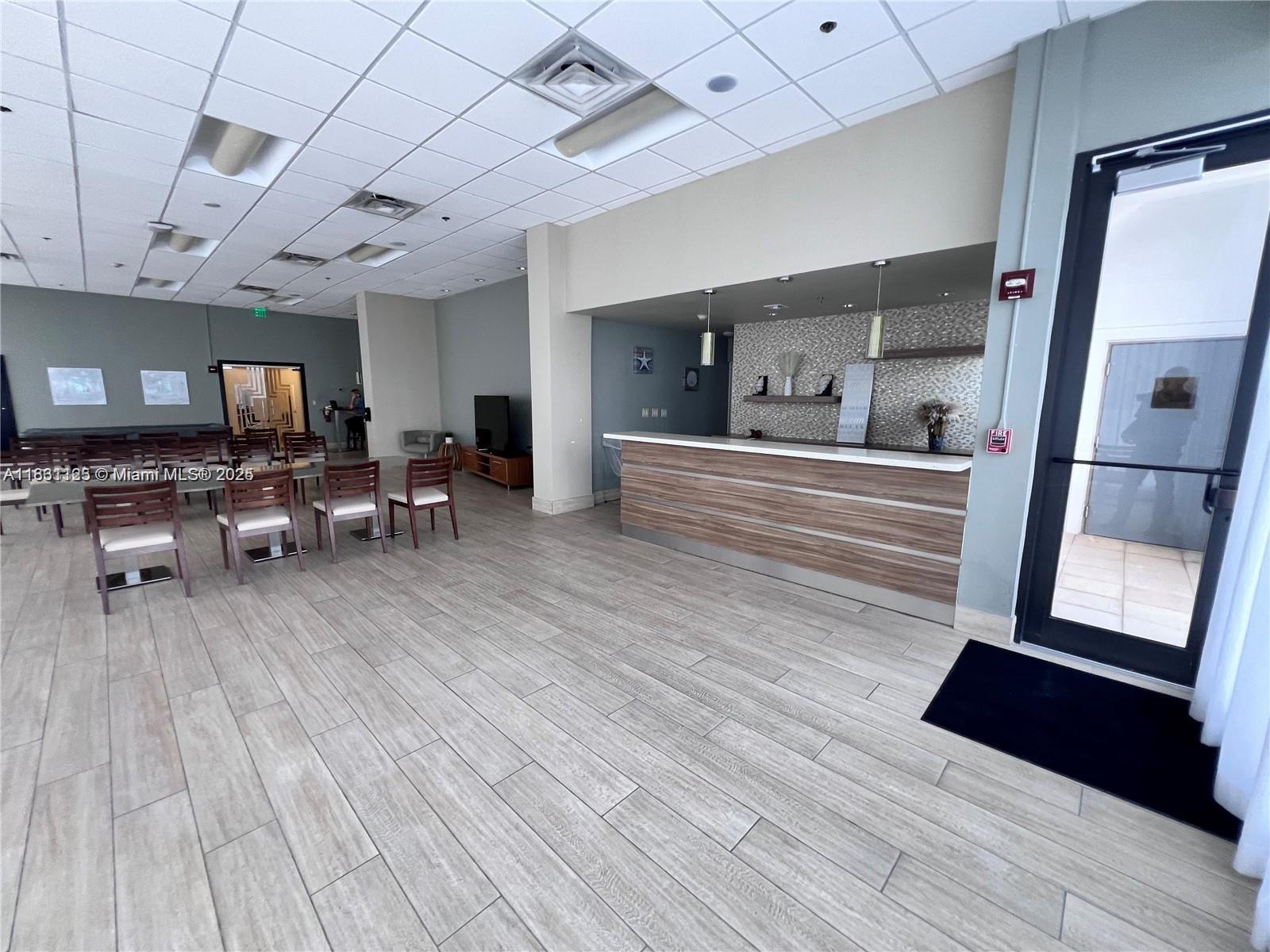 9511 Collins Ave #1502 Surfside, FL 33154