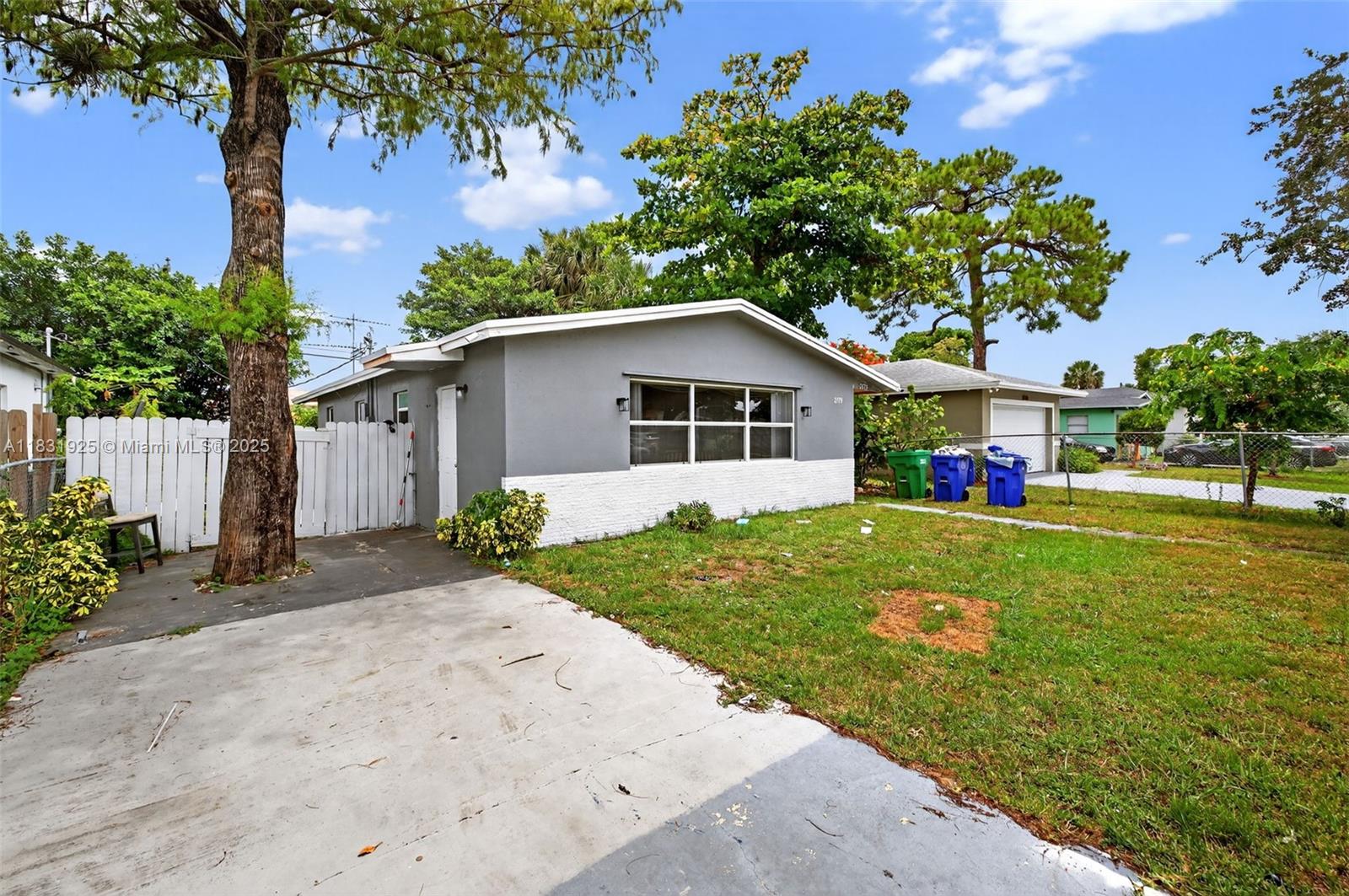2779 NW 9th Pl
