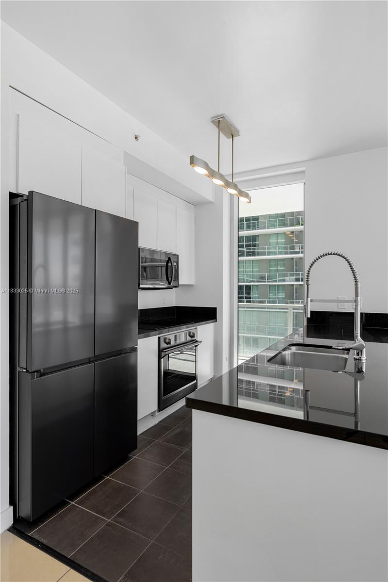 image THE AXIS ON BRICKELL II2