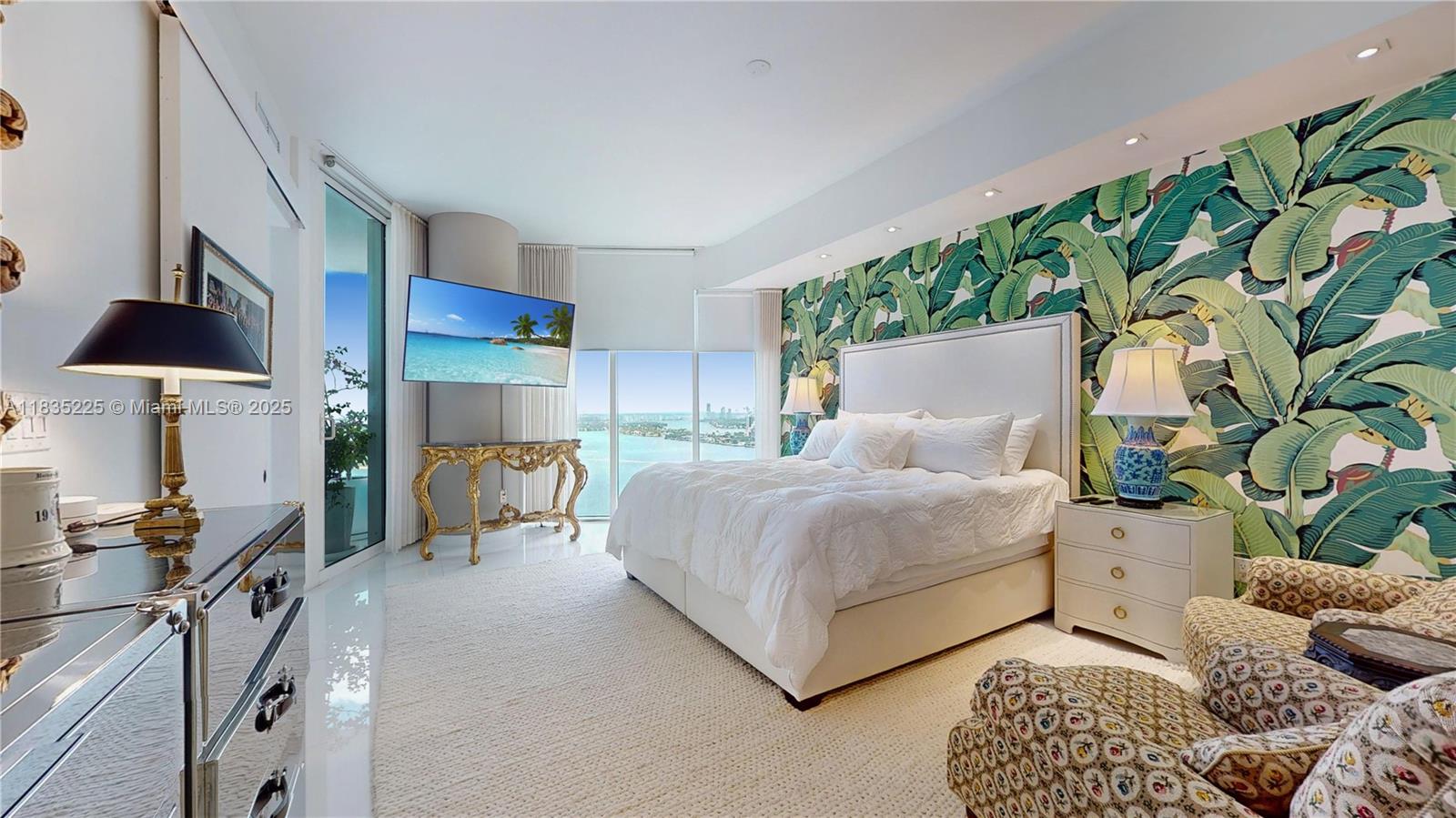 image Paramount Bay Condo11