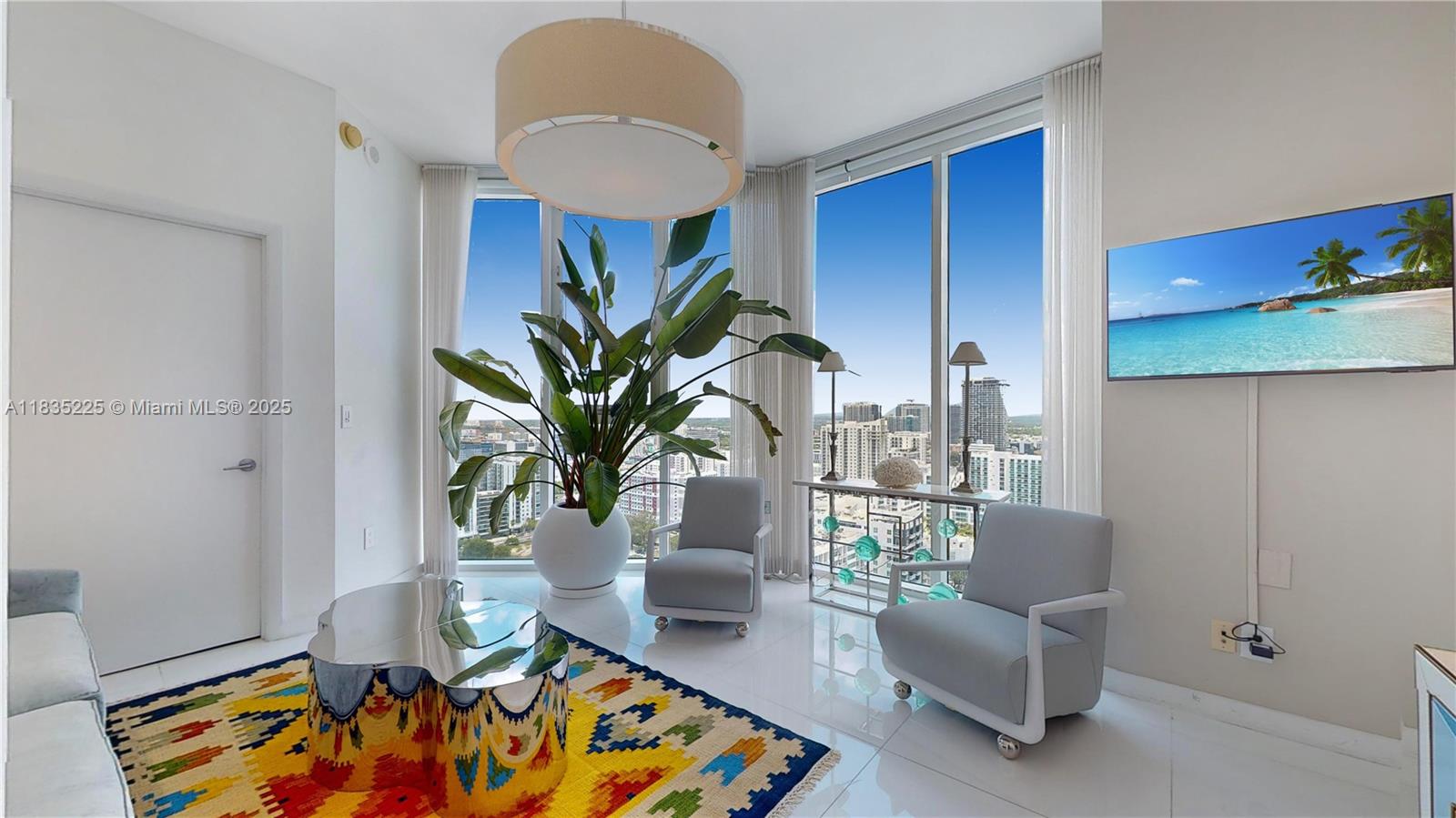 image Paramount Bay Condo14