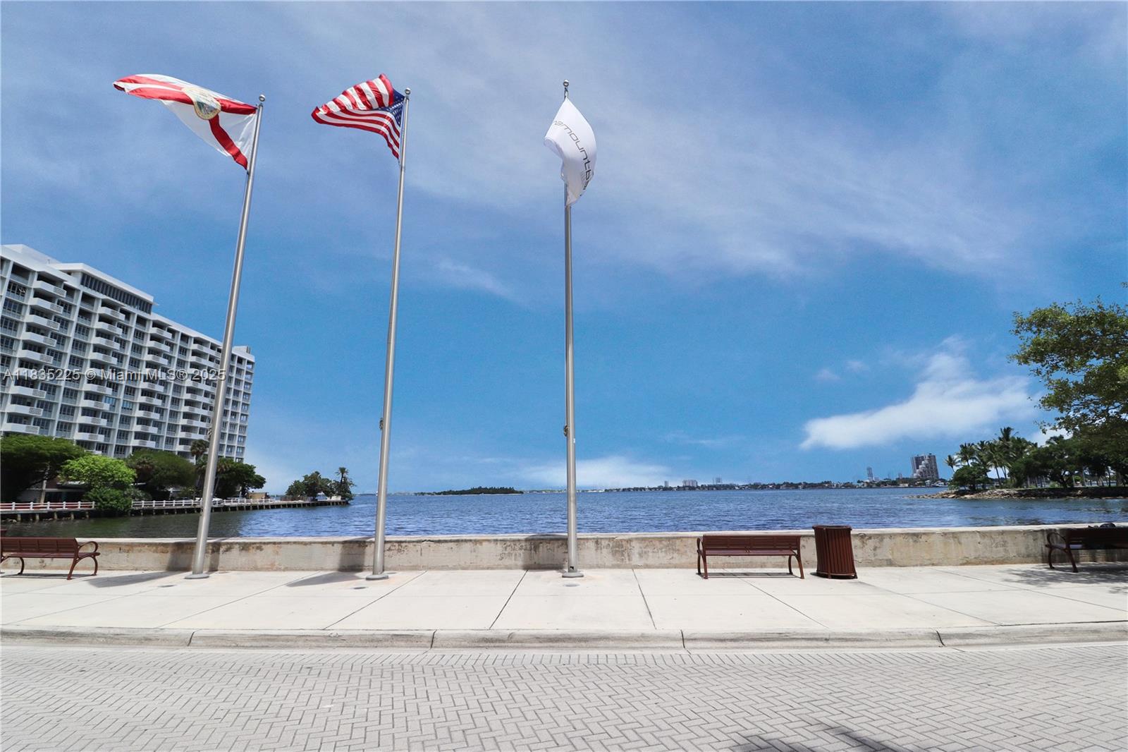 image Paramount Bay Condo34