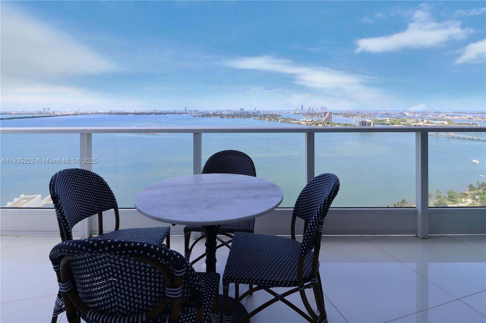 image Paramount Bay Condo3
