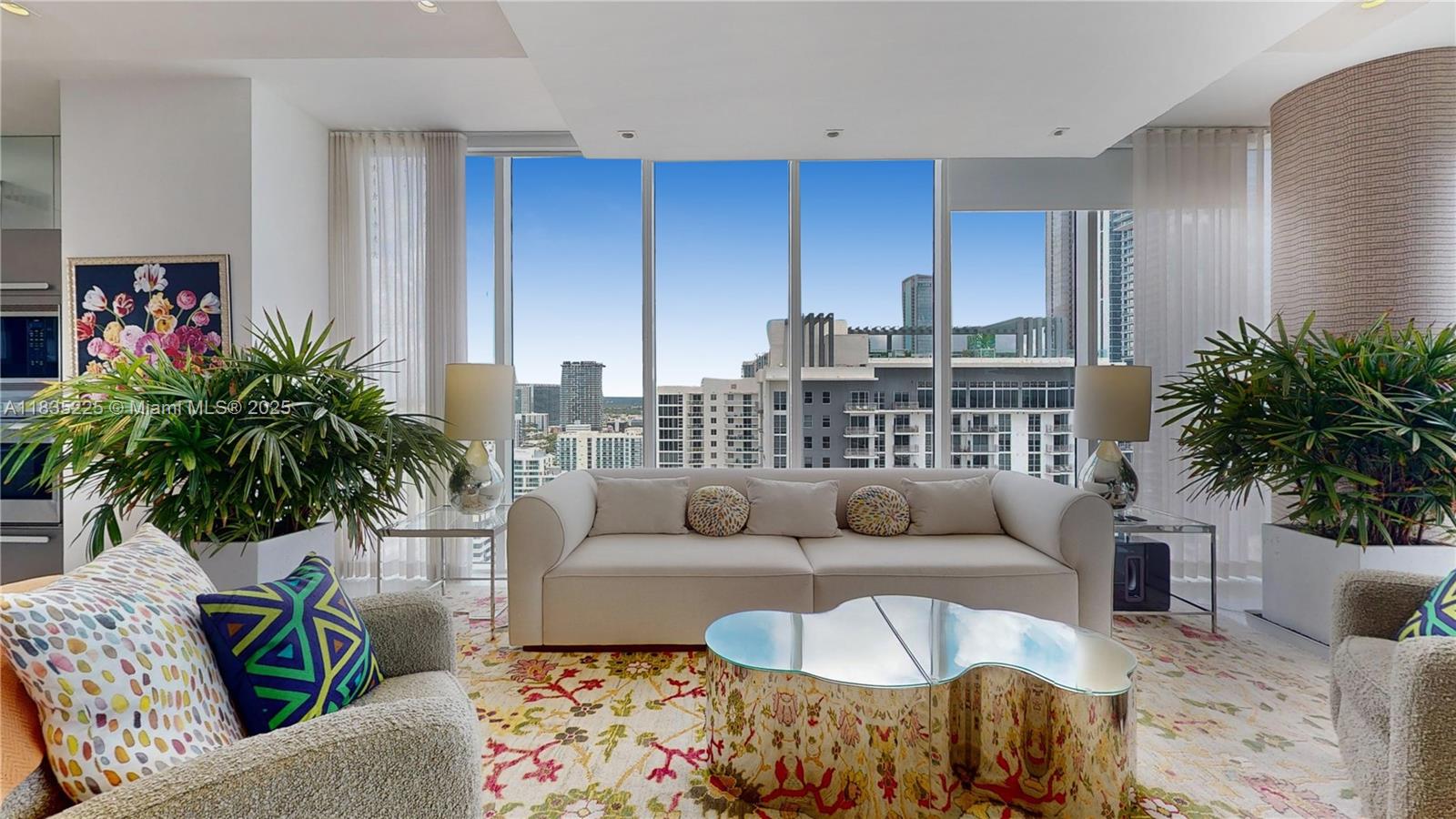 image Paramount Bay Condo8