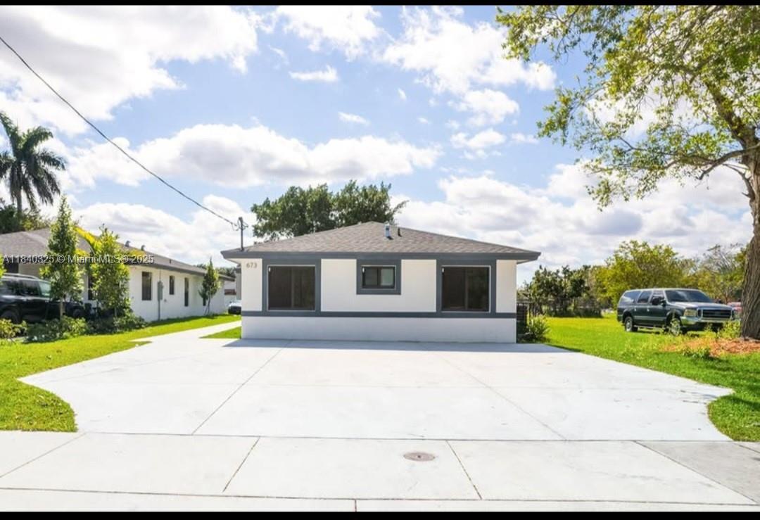 673 NW 14th St