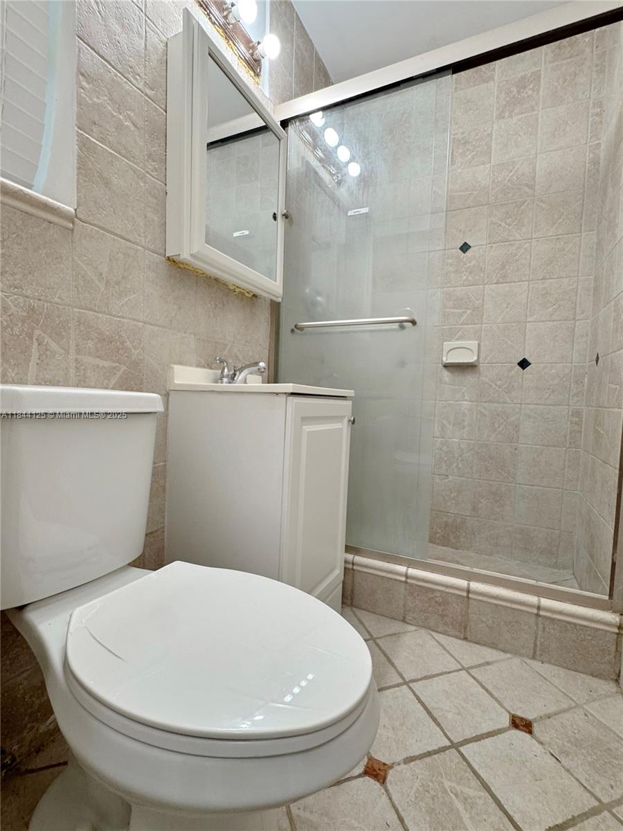 7536 Cutlass Ave North Bay Village, FL 33141