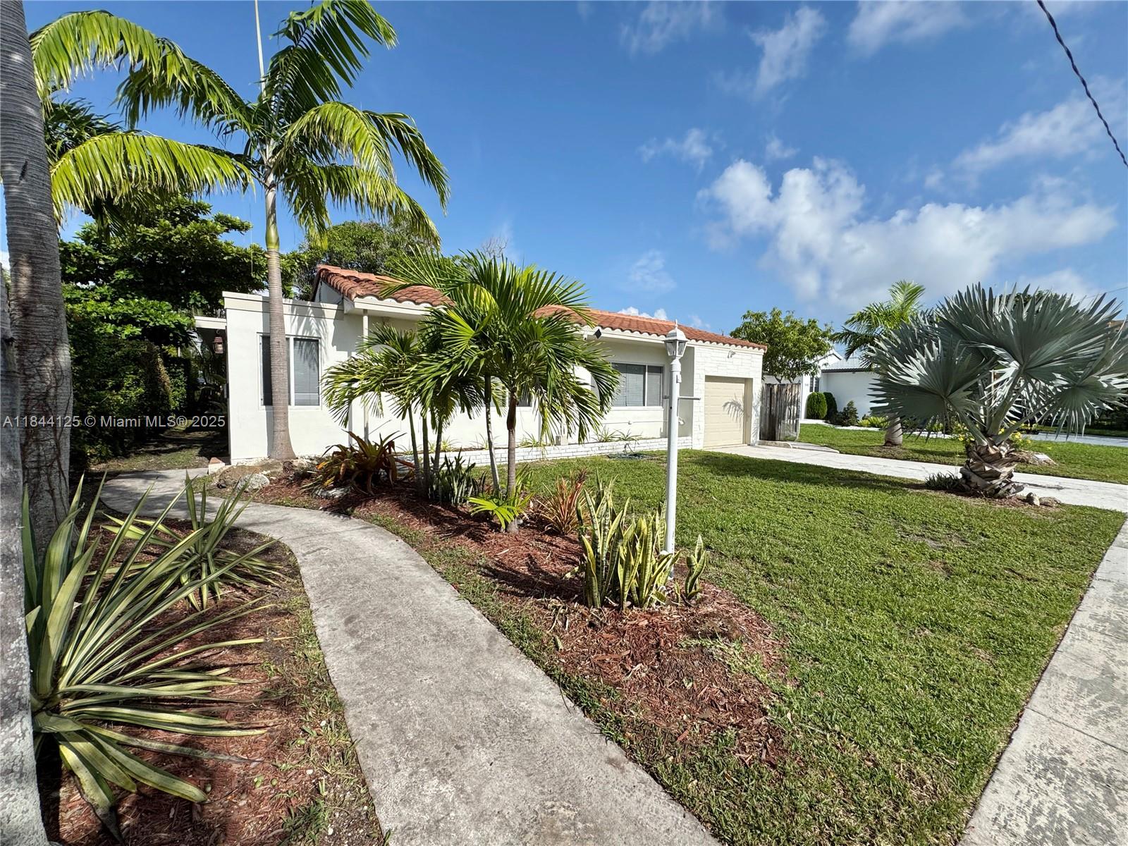 7536 Cutlass Ave North Bay Village, FL 33141