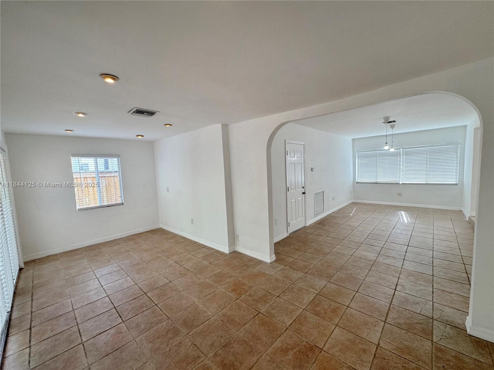 7536 Cutlass Ave North Bay Village, FL 33141