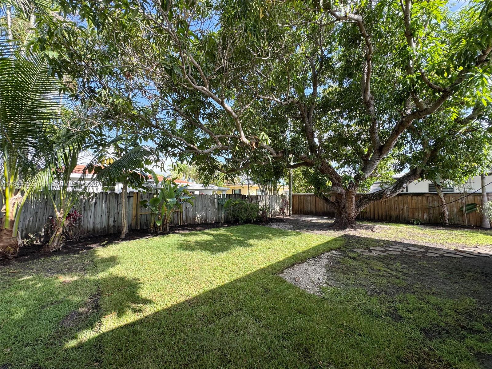 7536 Cutlass Ave North Bay Village, FL 33141