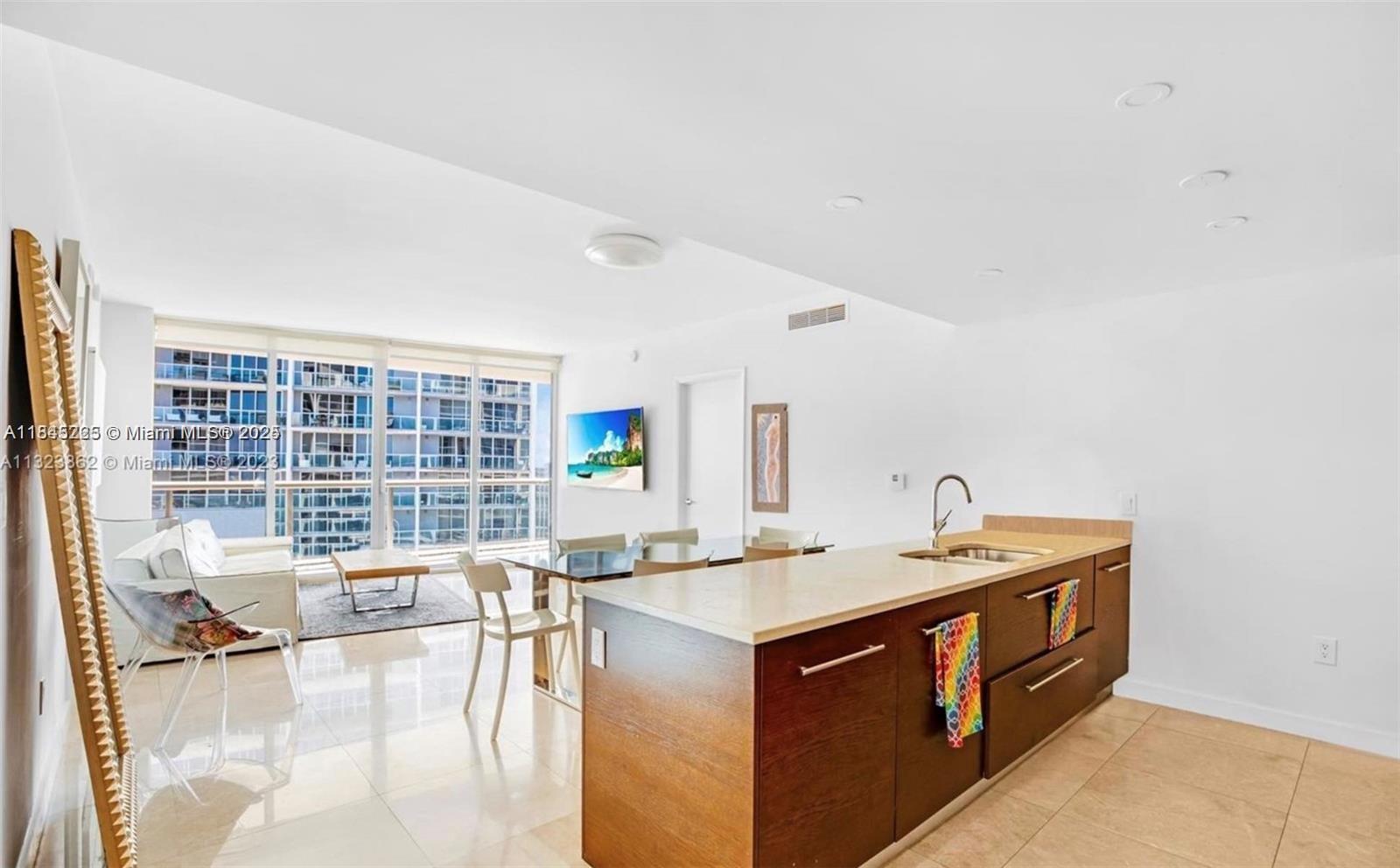 475 Brickell Ave #4909