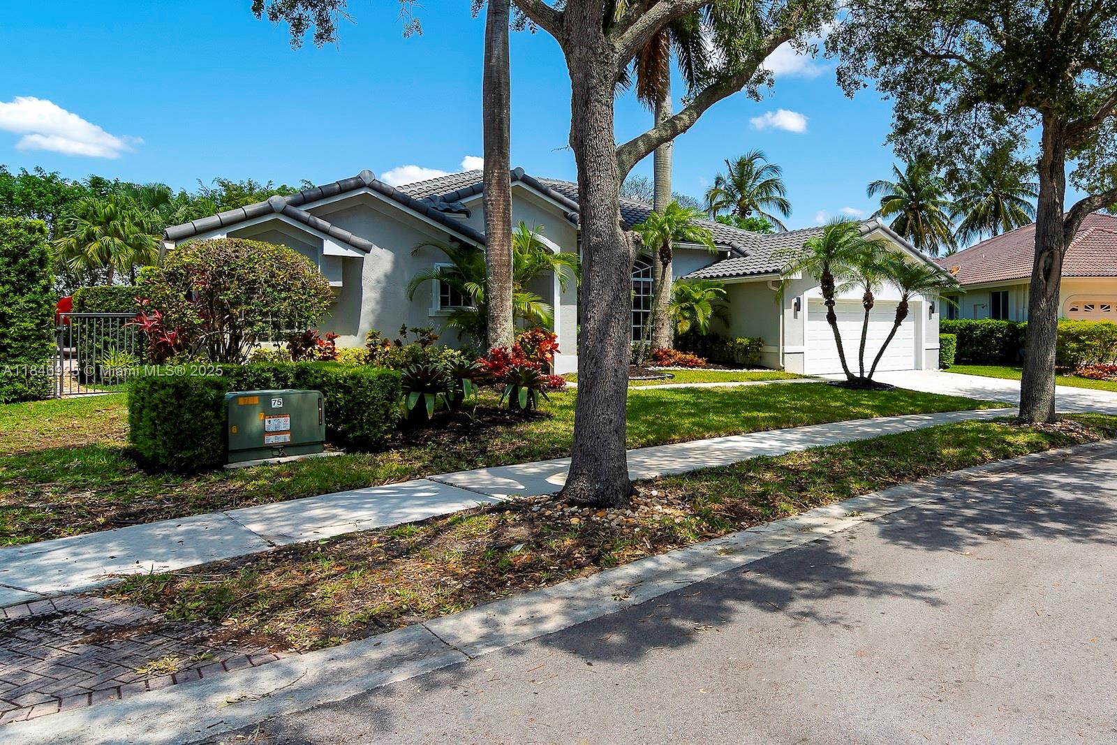 218 Egret Ct