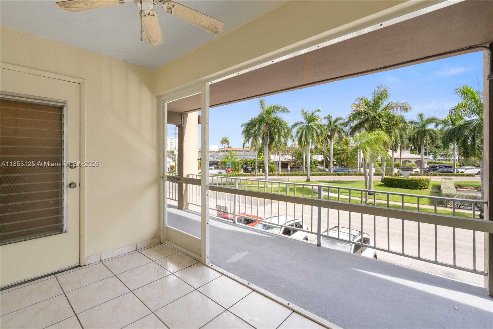 300 Layne Blvd #212