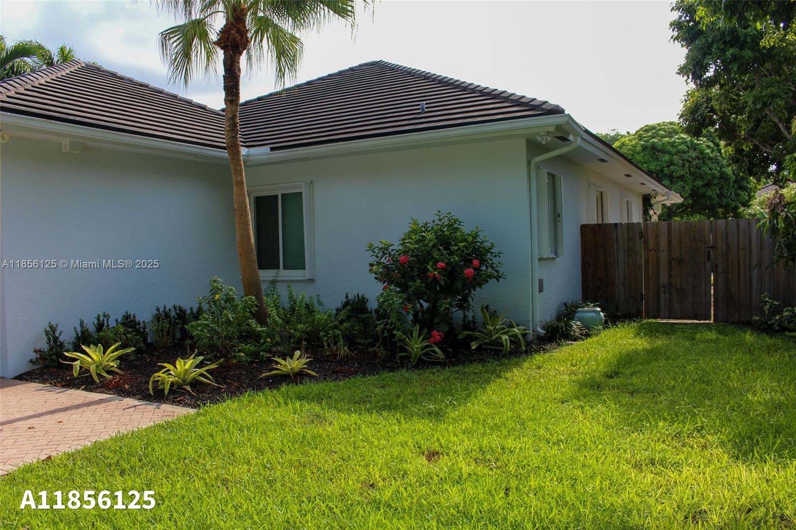 15255 SW 80th Ave Palmetto Bay, FL 33157