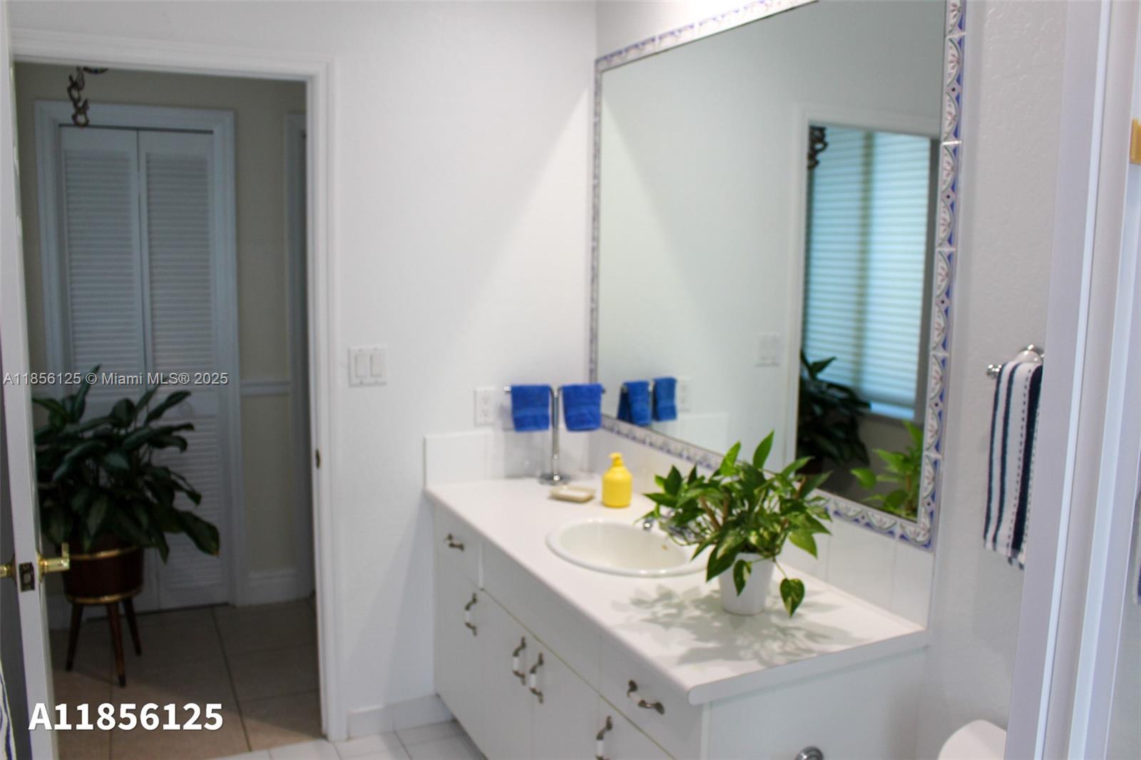 15255 SW 80th Ave Palmetto Bay, FL 33157