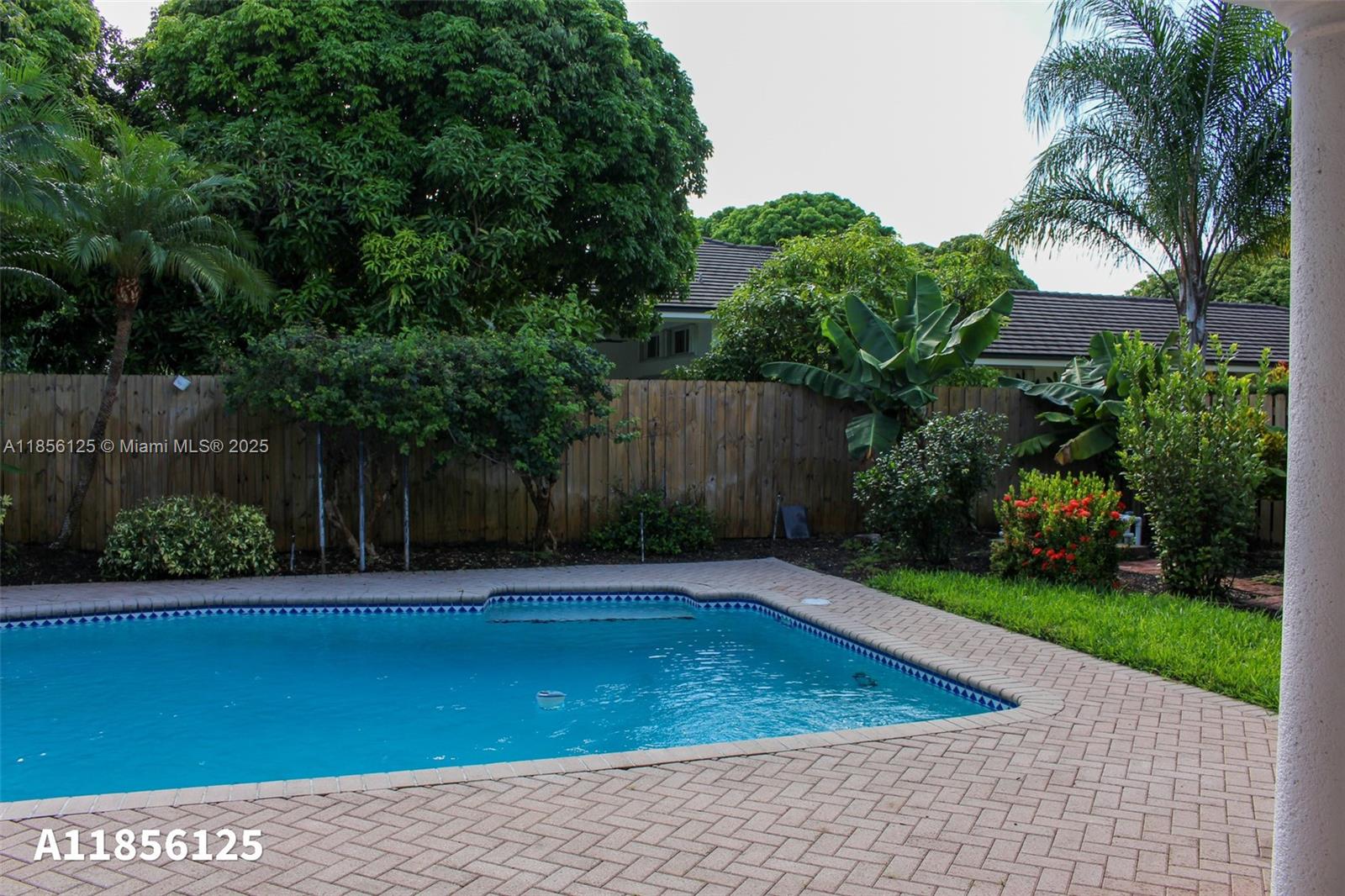 15255 SW 80th Ave Palmetto Bay, FL 33157