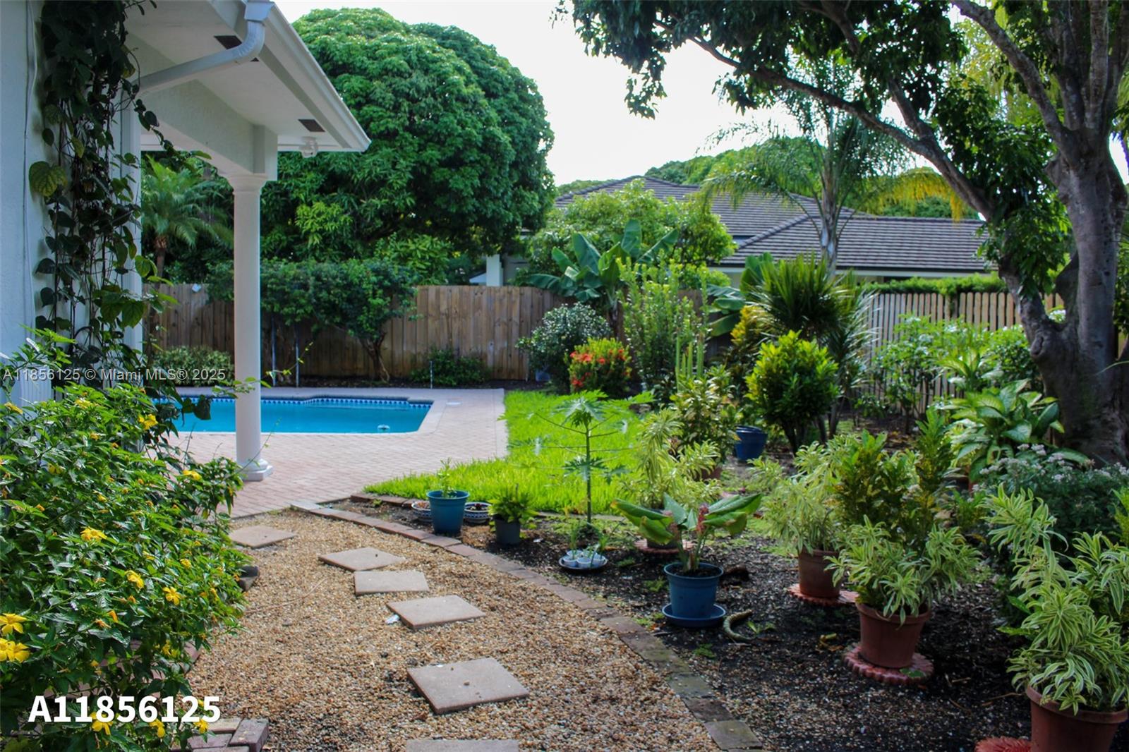 15255 SW 80th Ave Palmetto Bay, FL 33157