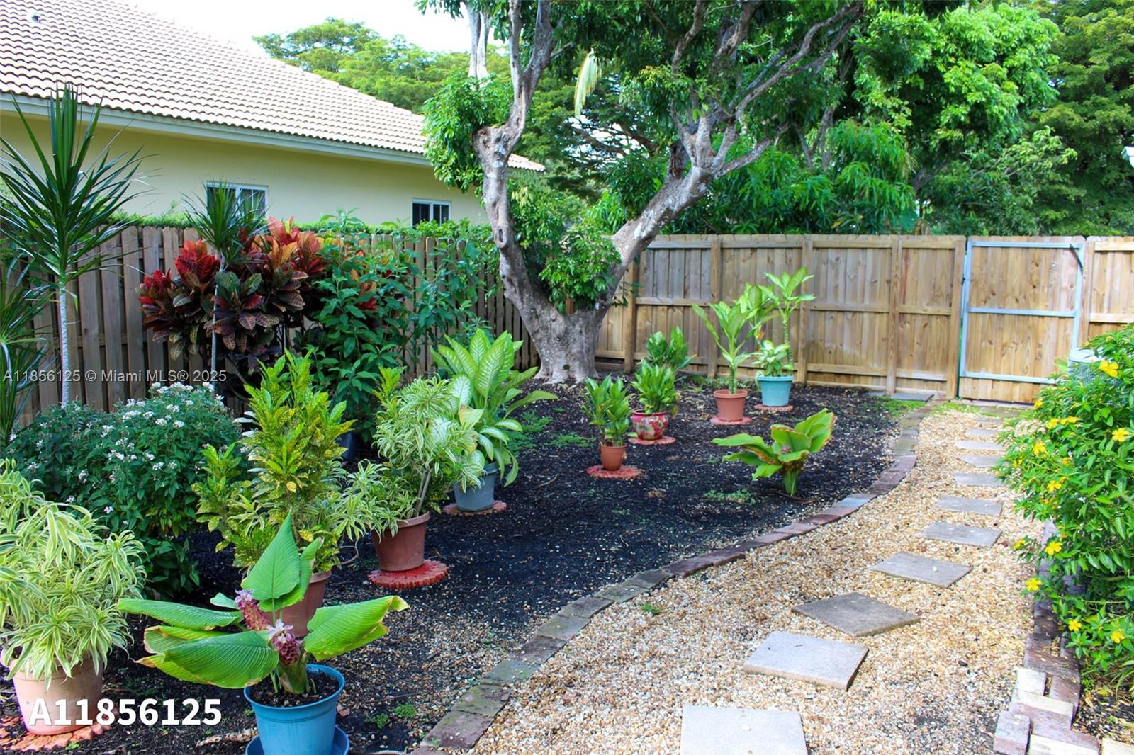 15255 SW 80th Ave Palmetto Bay, FL 33157