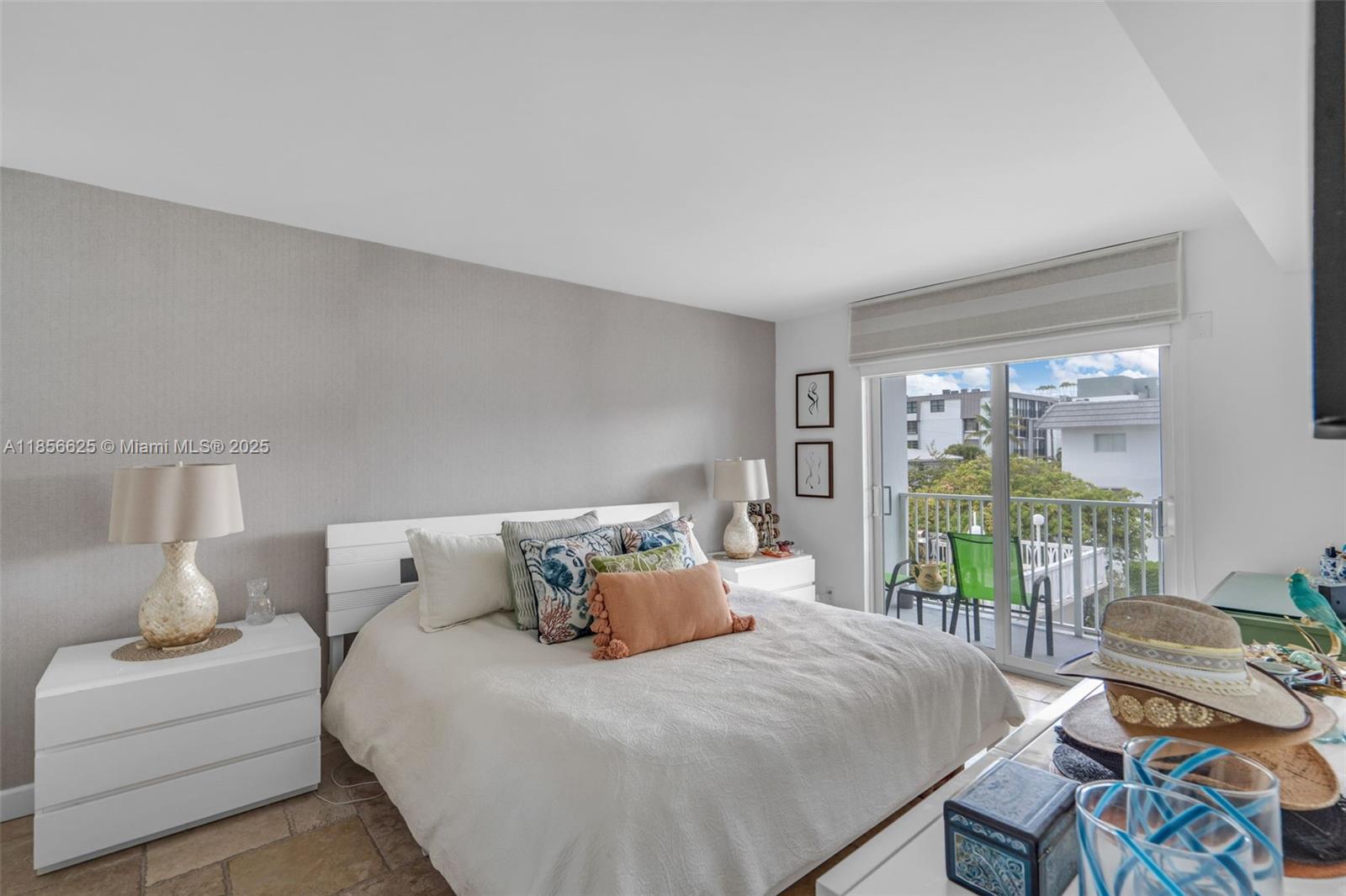 240 Galen Dr #314 Key Biscayne, FL 33149