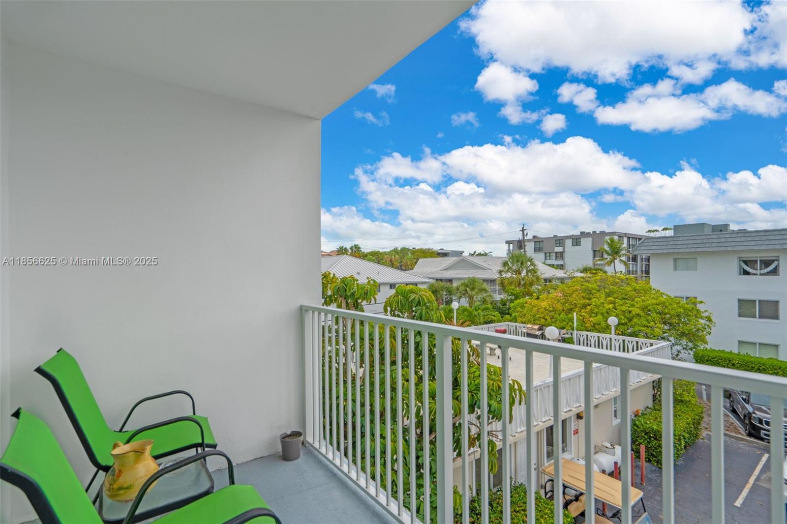 240 Galen Dr #314 Key Biscayne, FL 33149