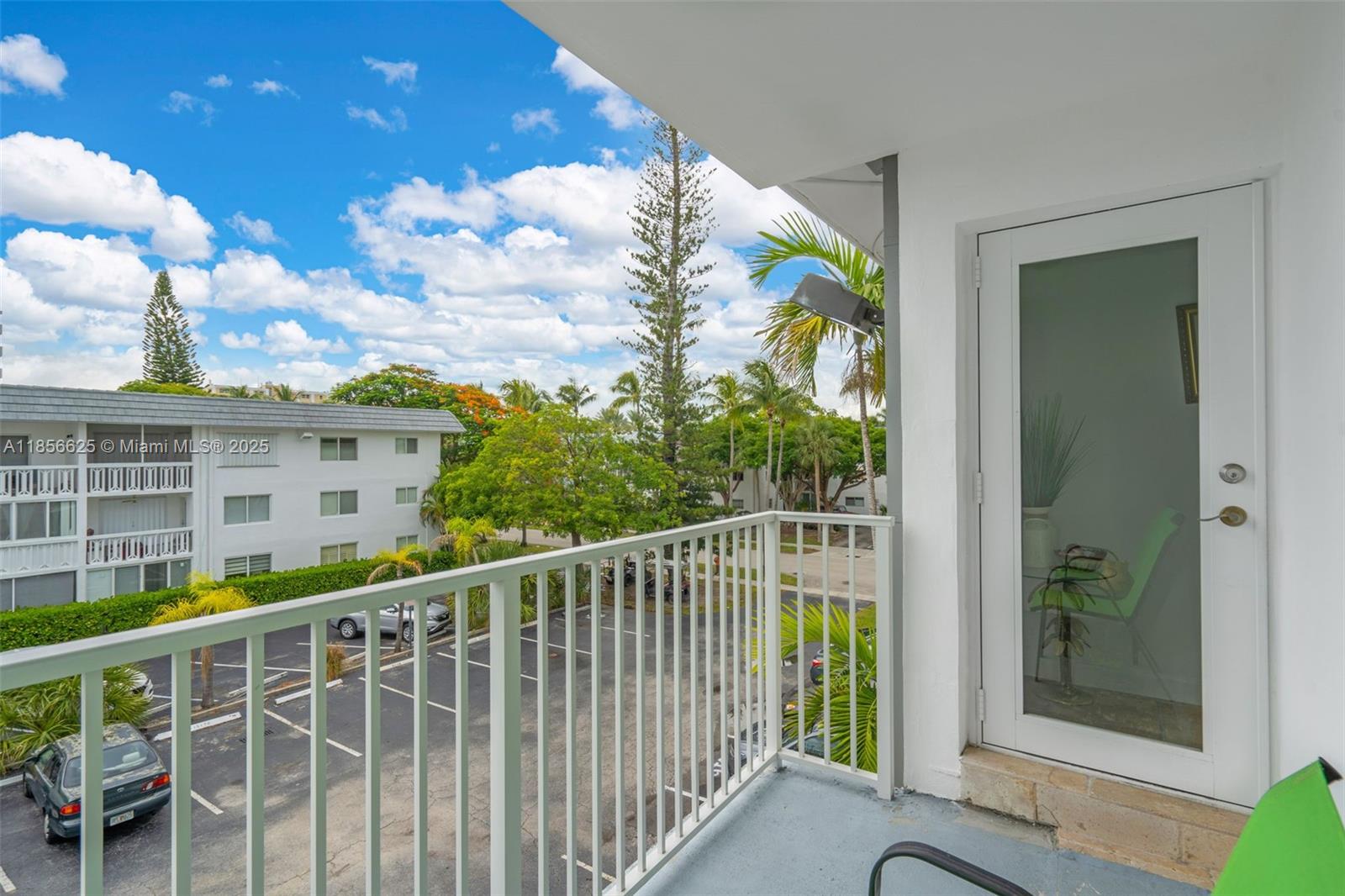 240 Galen Dr #314 Key Biscayne, FL 33149