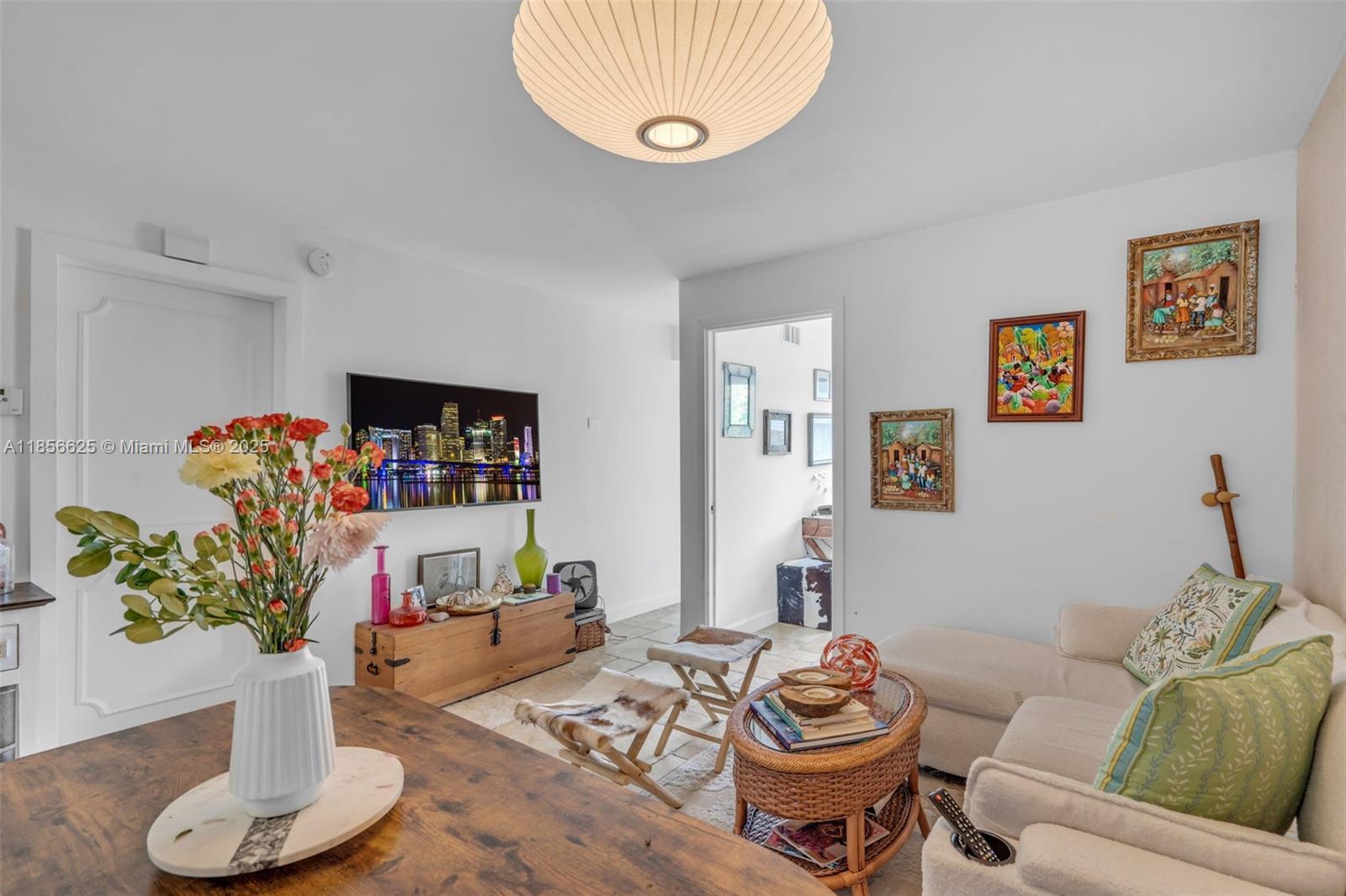 240 Galen Dr #314 Key Biscayne, FL 33149