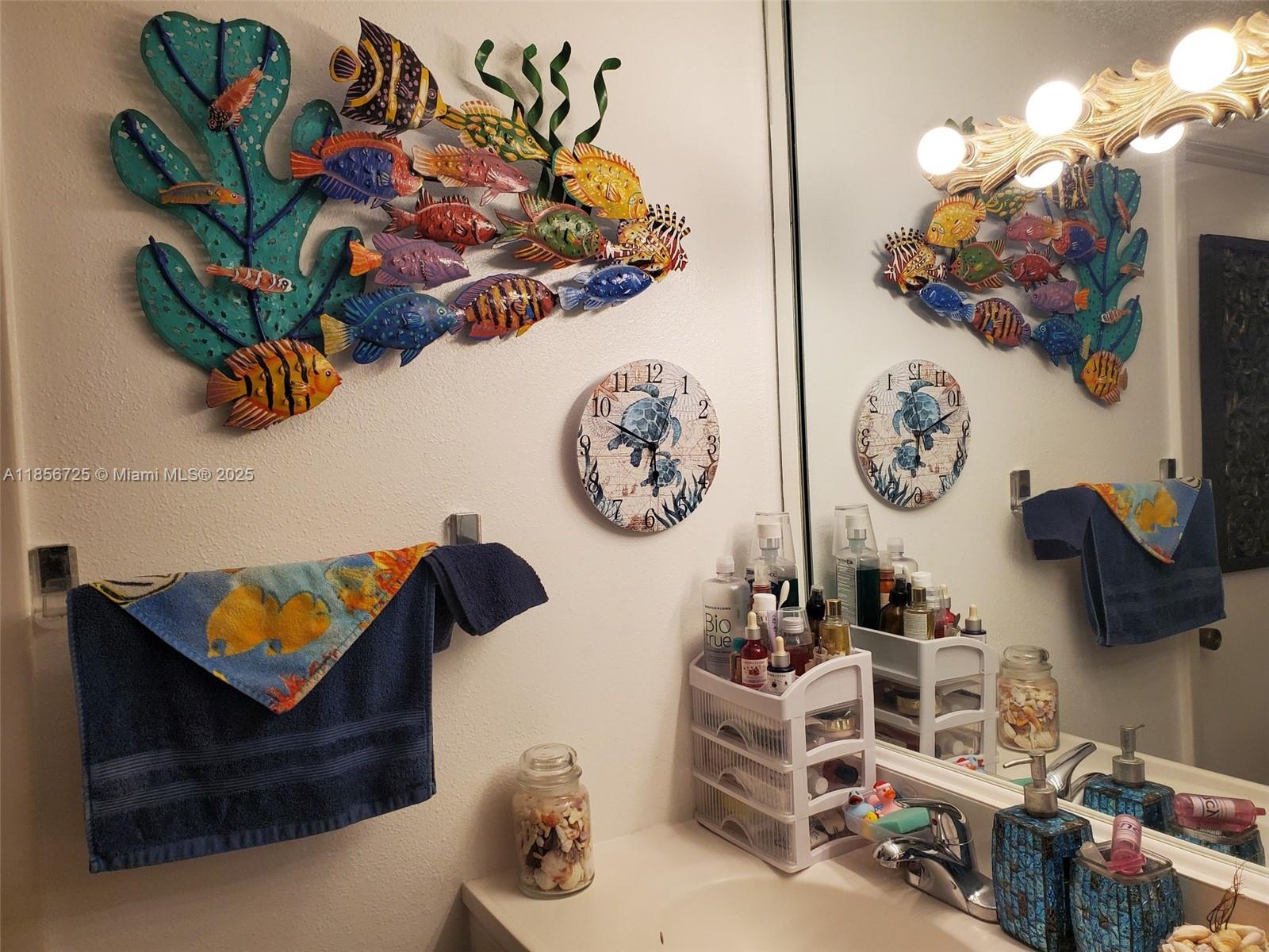 image Arlen House Condo9