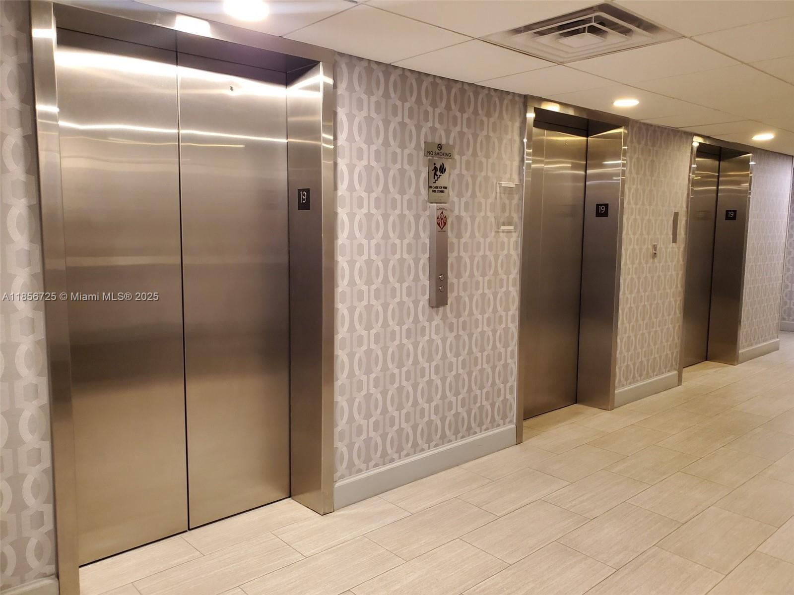 image Arlen House Condo21