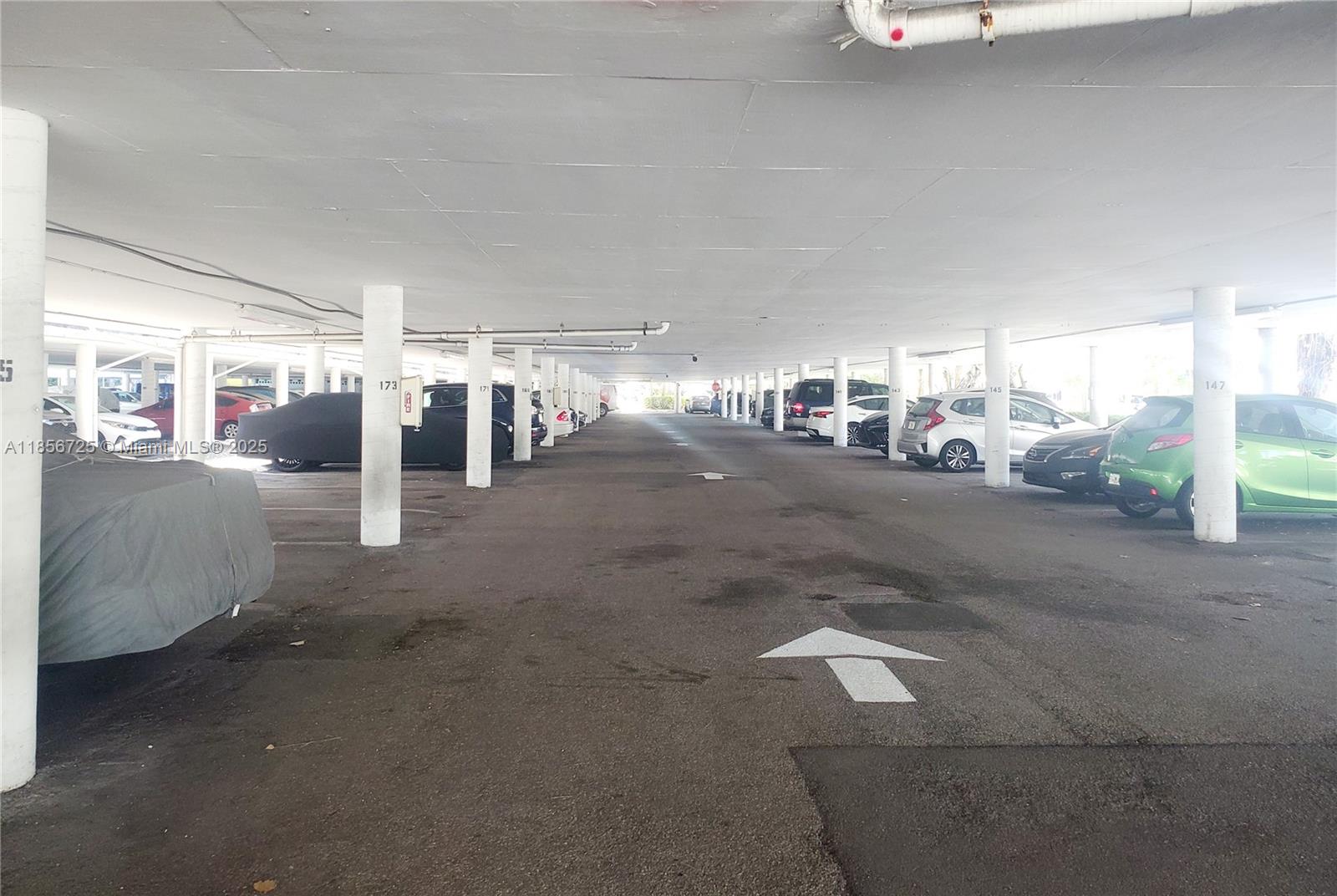 image Arlen House Condo32