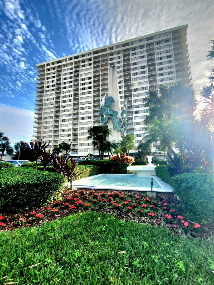 image Arlen House Condo6