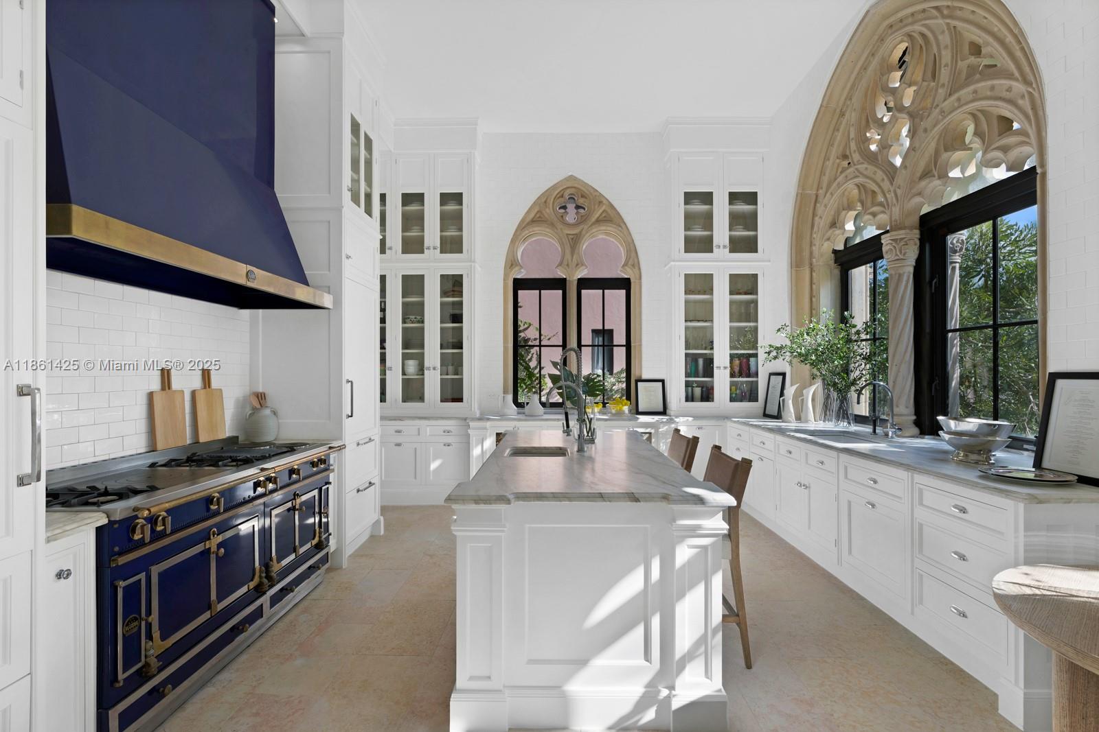 1840 S Bayshore Ln Miami, FL 33133