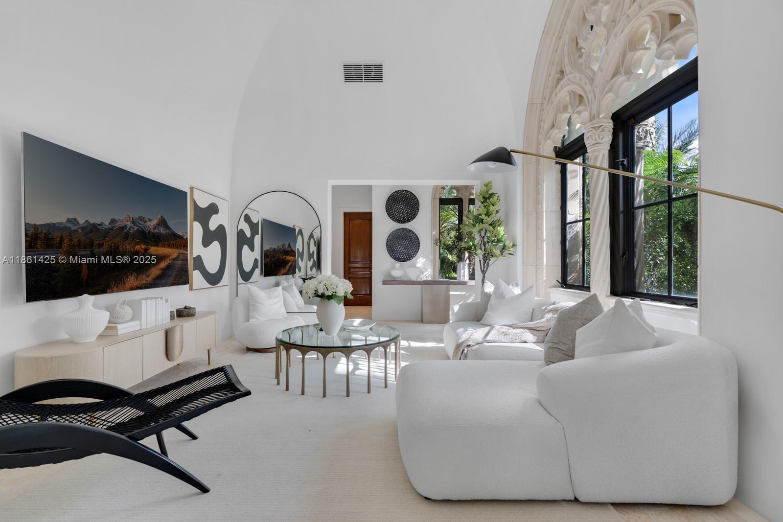 1840 S Bayshore Ln Miami, FL 33133