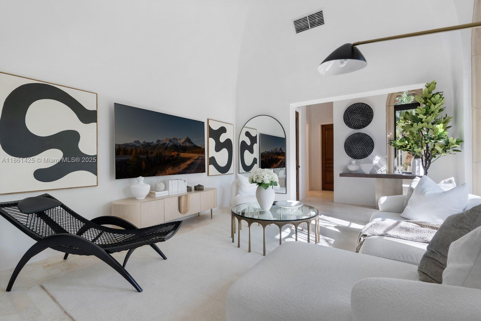 1840 S Bayshore Ln Miami, FL 33133