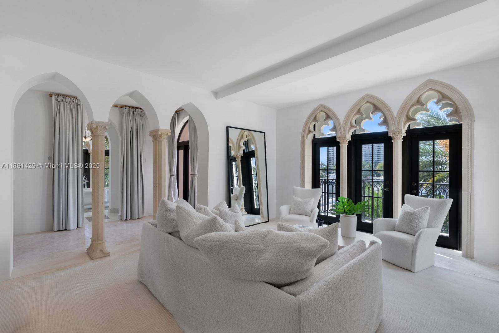 1840 S Bayshore Ln Miami, FL 33133