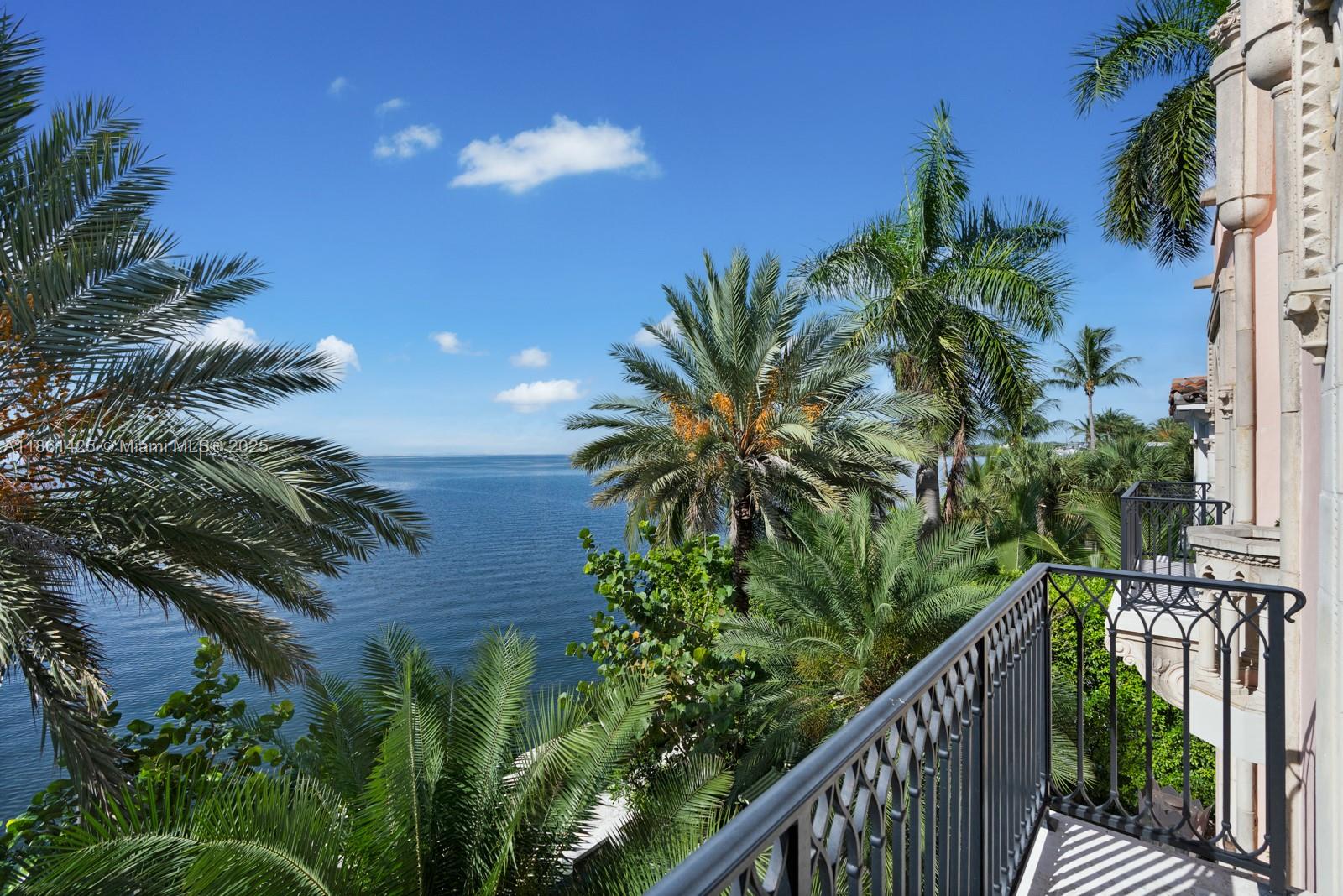 1840 S Bayshore Ln Miami, FL 33133