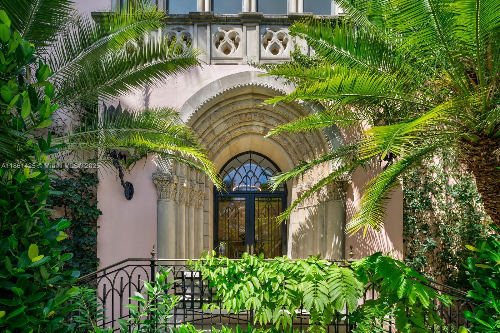 1840 S Bayshore Ln Miami, FL 33133