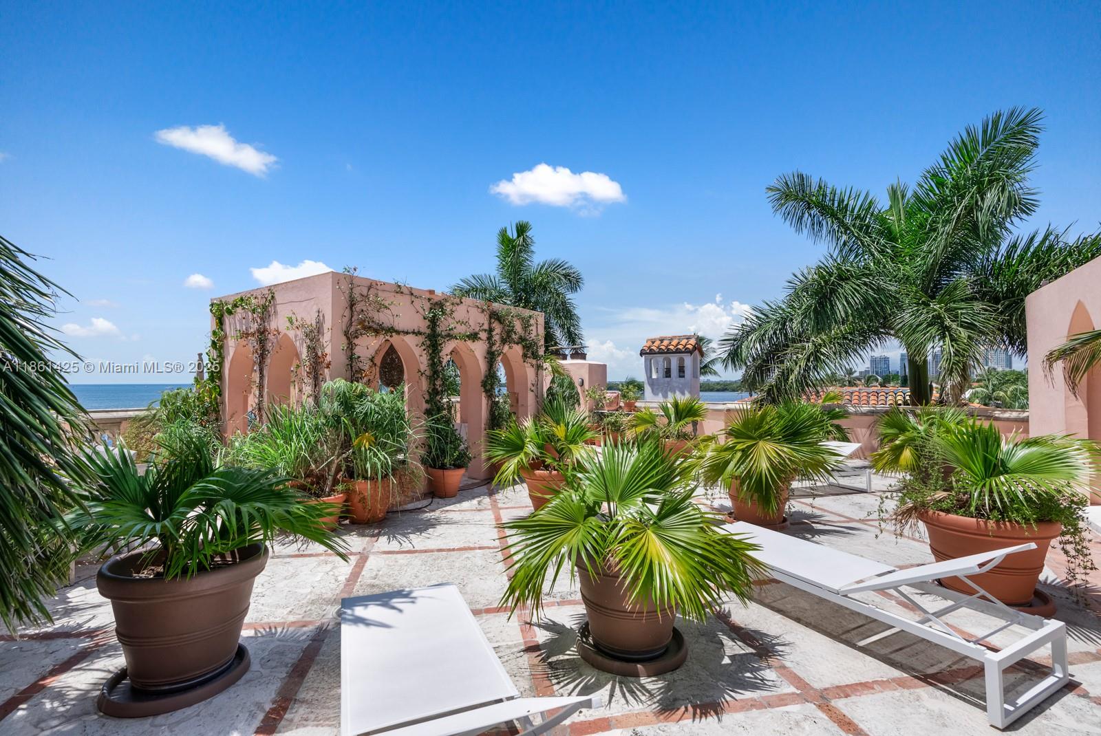 1840 S Bayshore Ln Miami, FL 33133