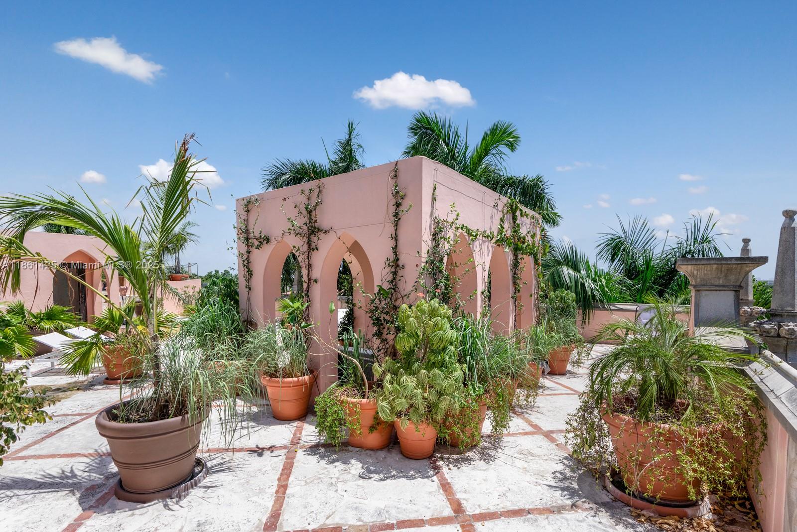 1840 S Bayshore Ln Miami, FL 33133