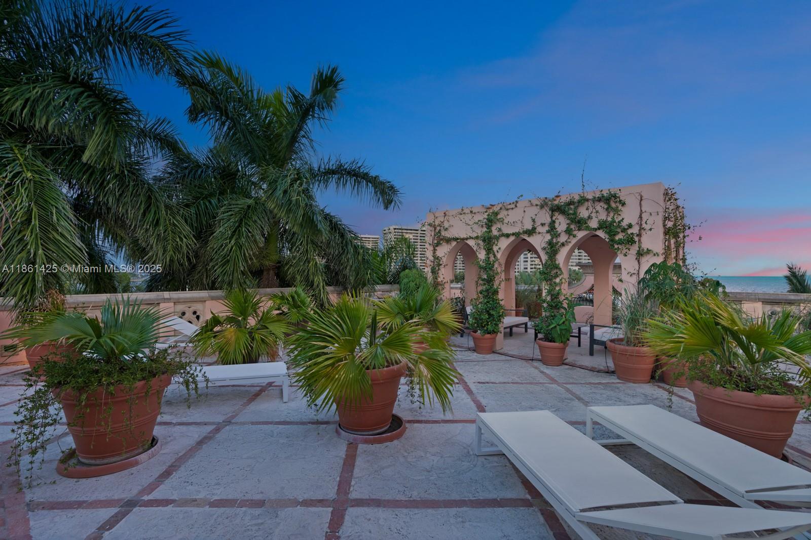 1840 S Bayshore Ln Miami, FL 33133