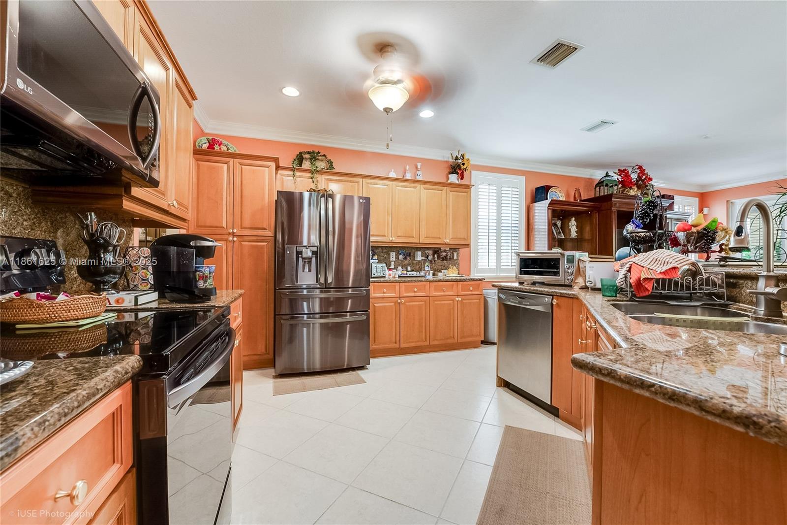 14980 SW 15th Ln Miami, FL 33194