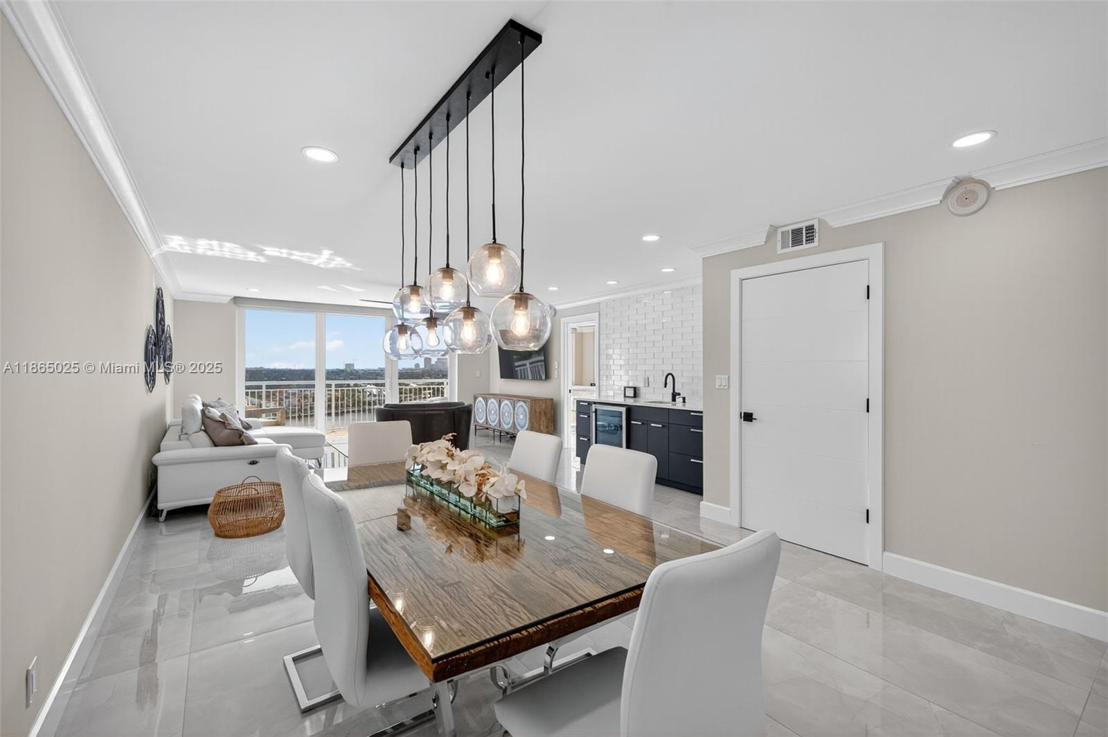 511 Bayshore Dr #1005 Fort Lauderdale, FL 33304 511 Bayshore Dr #1005 Fort Lauderdale, FL 33304