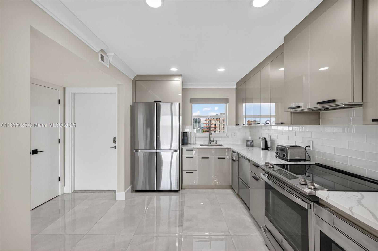 511 Bayshore Dr #1005 Fort Lauderdale, FL 33304 511 Bayshore Dr #1005 Fort Lauderdale, FL 33304