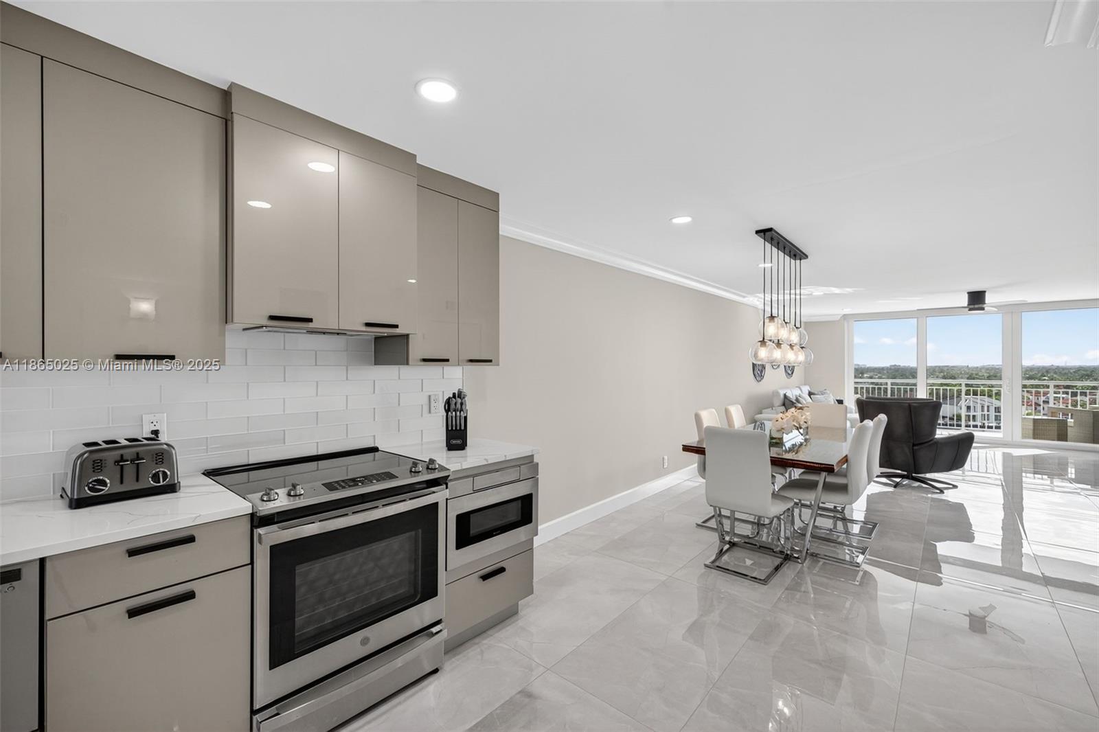 511 Bayshore Dr #1005 Fort Lauderdale, FL 33304 511 Bayshore Dr #1005 Fort Lauderdale, FL 33304