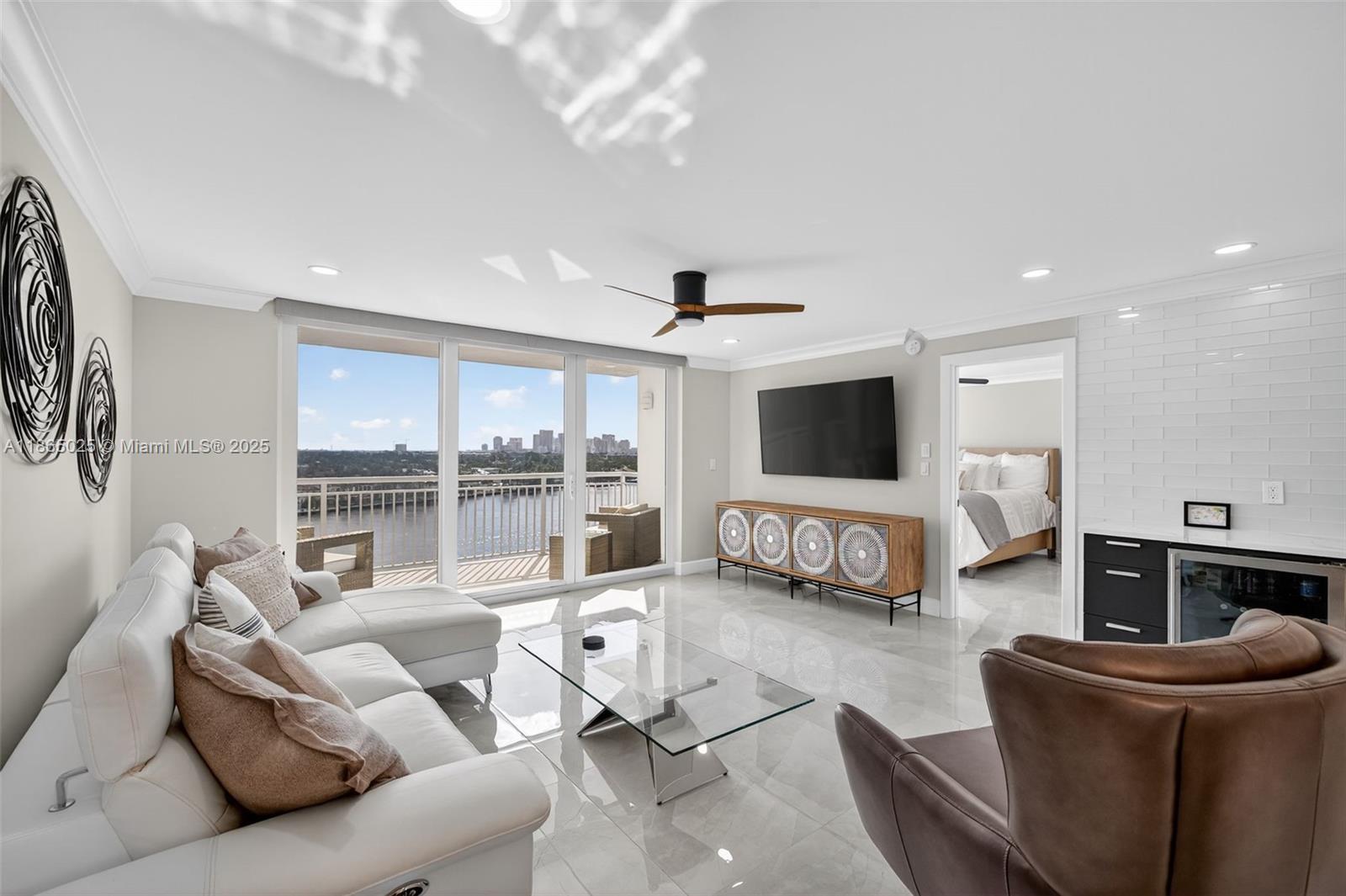 511 Bayshore Dr #1005 Fort Lauderdale, FL 33304 511 Bayshore Dr #1005 Fort Lauderdale, FL 33304