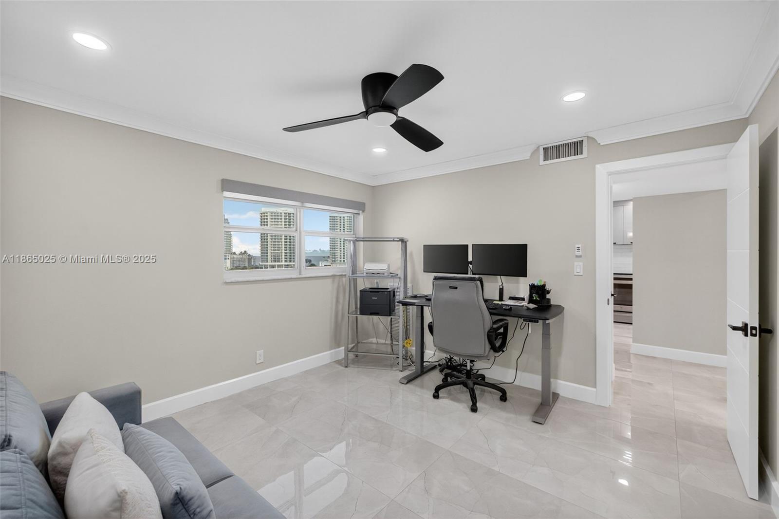511 Bayshore Dr #1005 Fort Lauderdale, FL 33304 511 Bayshore Dr #1005 Fort Lauderdale, FL 33304