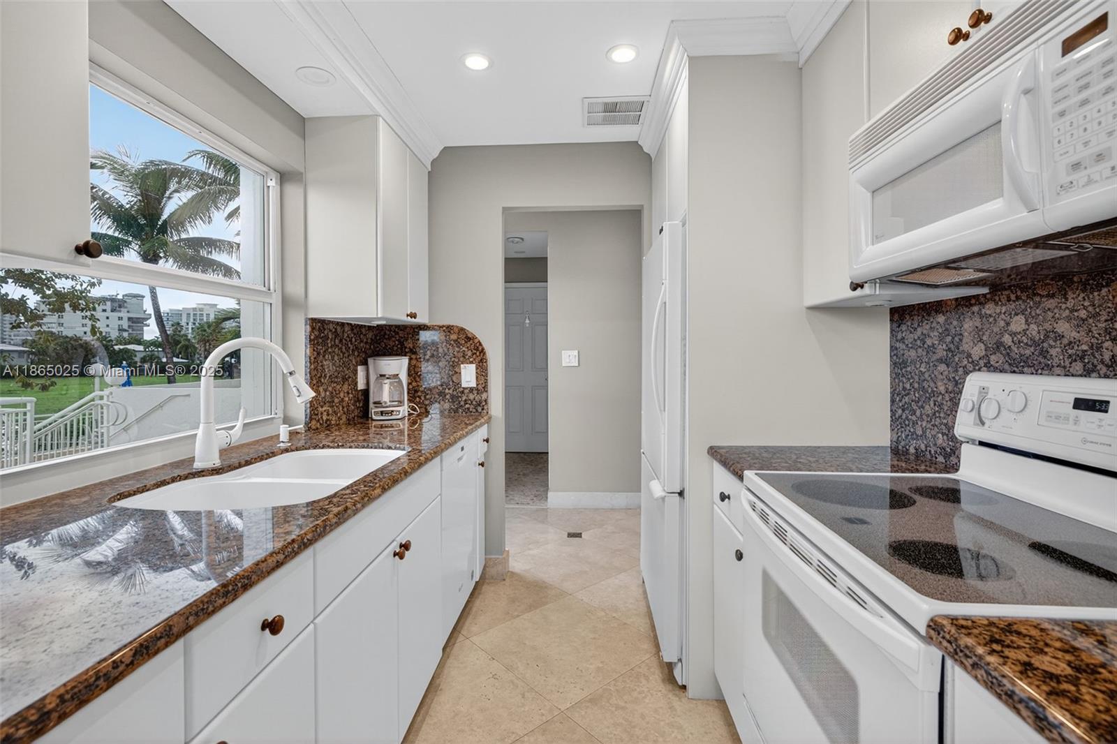 511 Bayshore Dr #1005 Fort Lauderdale, FL 33304 511 Bayshore Dr #1005 Fort Lauderdale, FL 33304