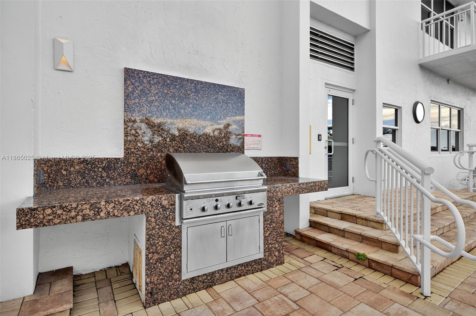 511 Bayshore Dr #1005 Fort Lauderdale, FL 33304 511 Bayshore Dr #1005 Fort Lauderdale, FL 33304